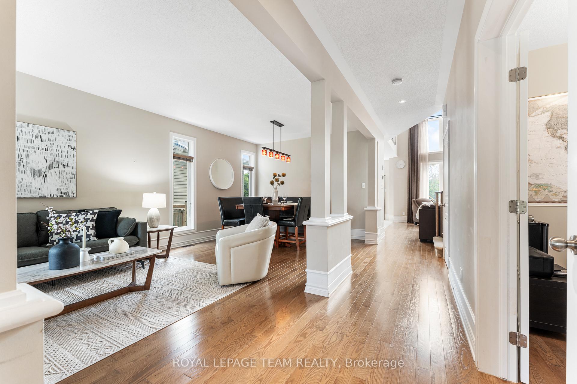 Photo 5 of 316 Sugar Pine Crescent, Ottawa, Kanata - Bridlewood — HOMEH