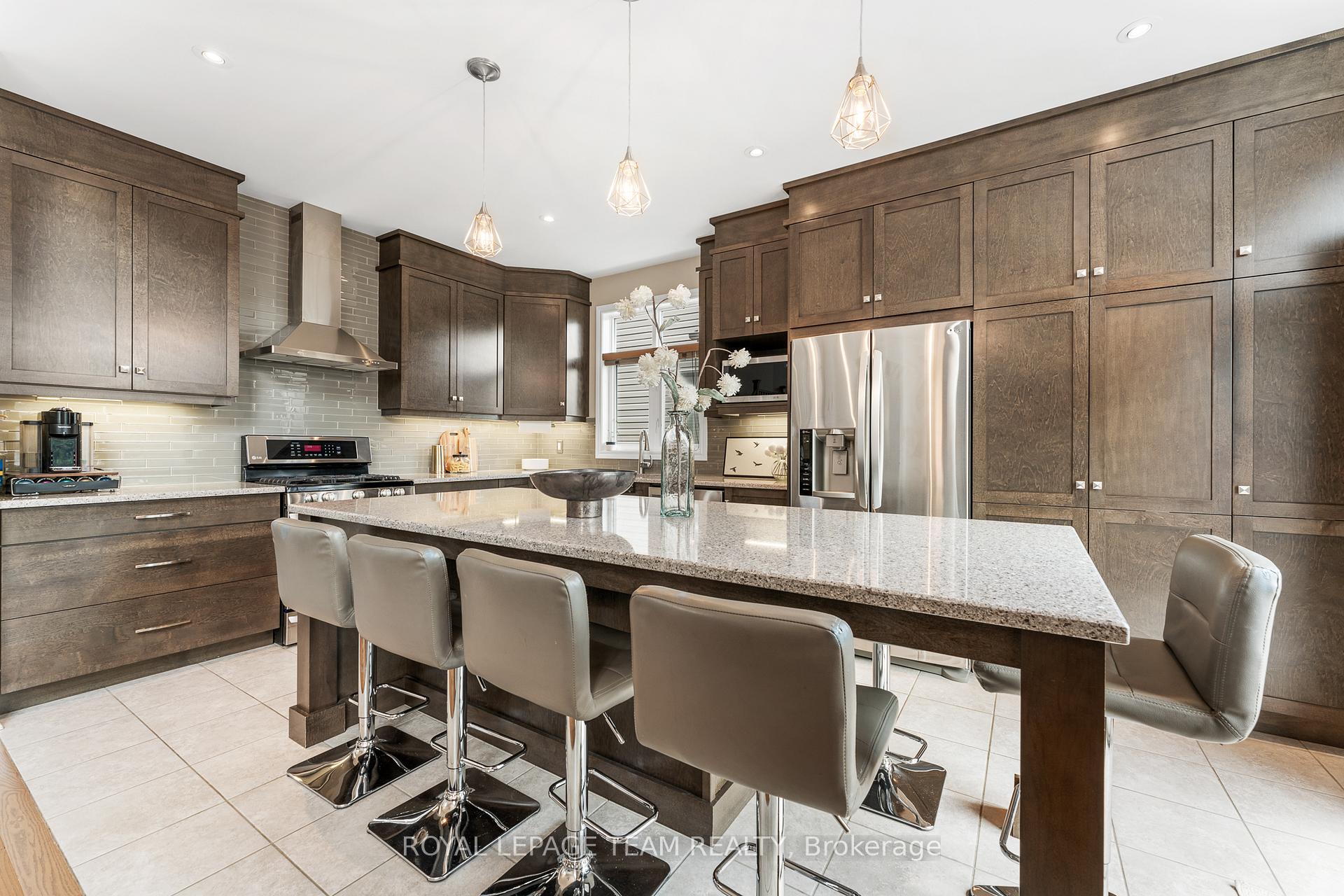 Photo 17 of 316 Sugar Pine Crescent, Ottawa, Kanata - Bridlewood — HOMEH