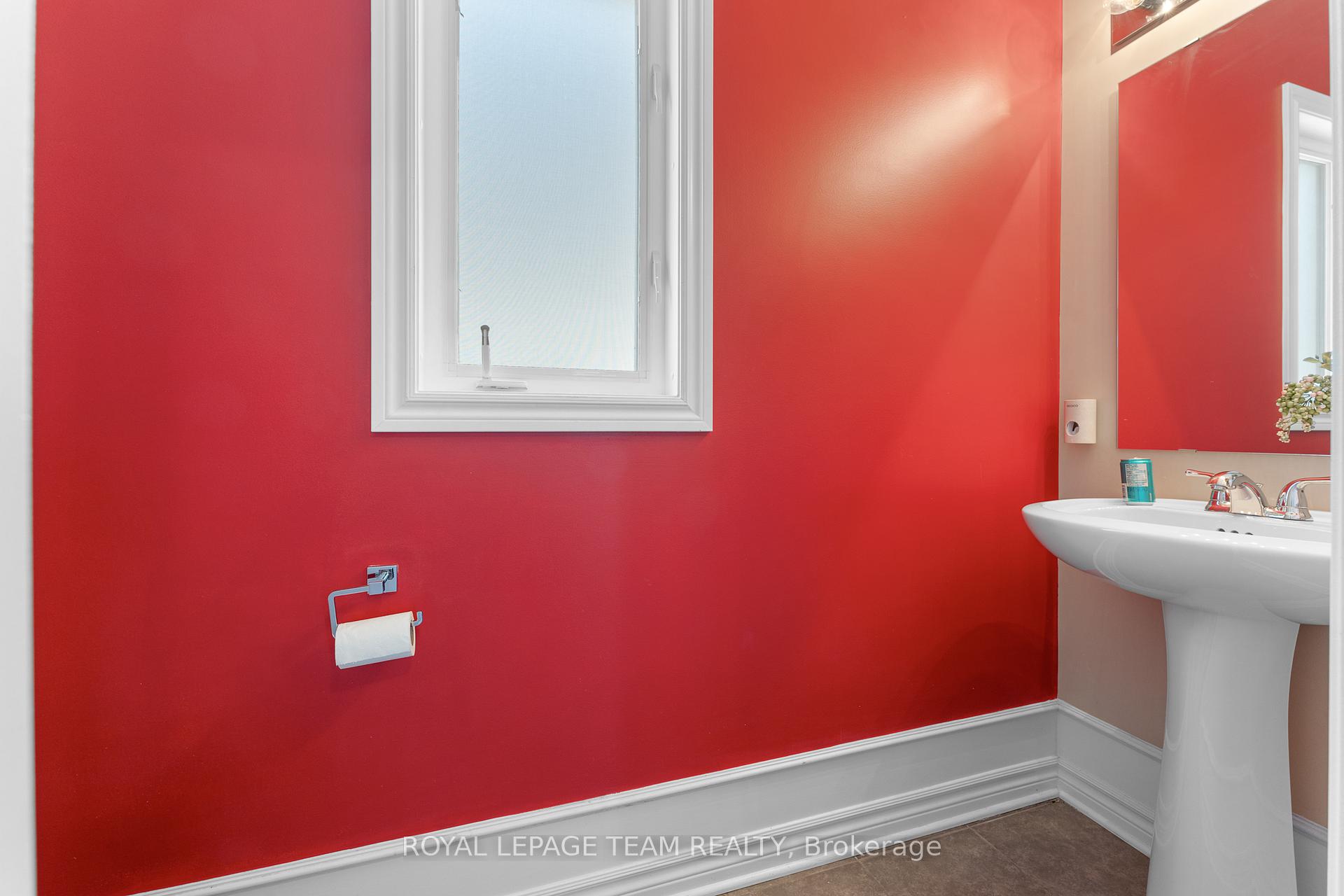 Photo 22 of 316 Sugar Pine Crescent, Ottawa, Kanata - Bridlewood — HOMEH