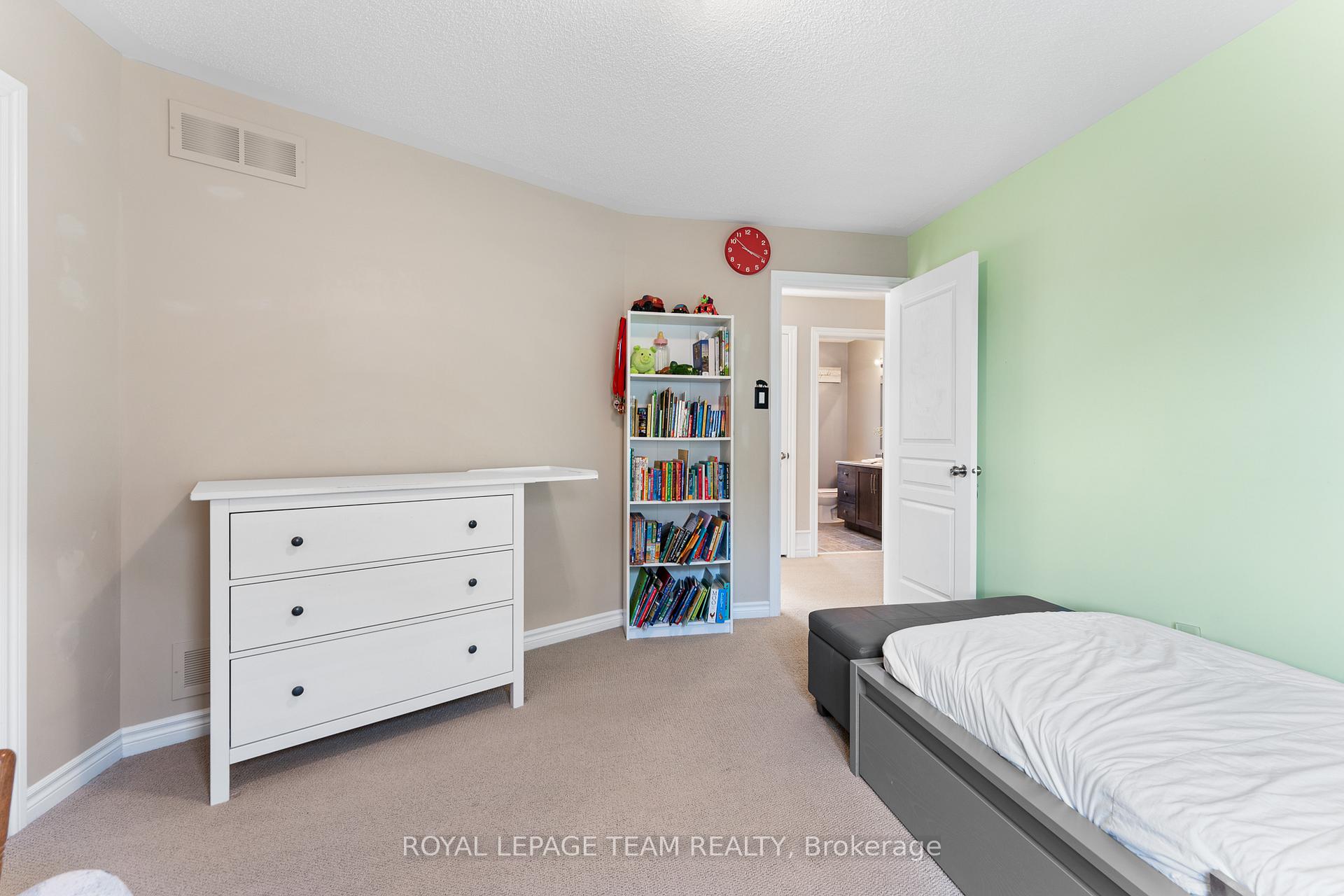 Photo 32 of 316 Sugar Pine Crescent, Ottawa, Kanata - Bridlewood — HOMEH