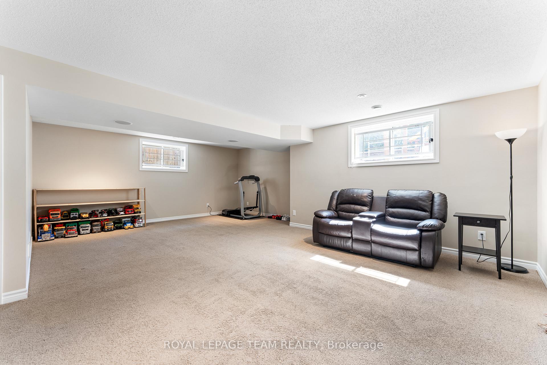 Photo 37 of 316 Sugar Pine Crescent, Ottawa, Kanata - Bridlewood — HOMEH