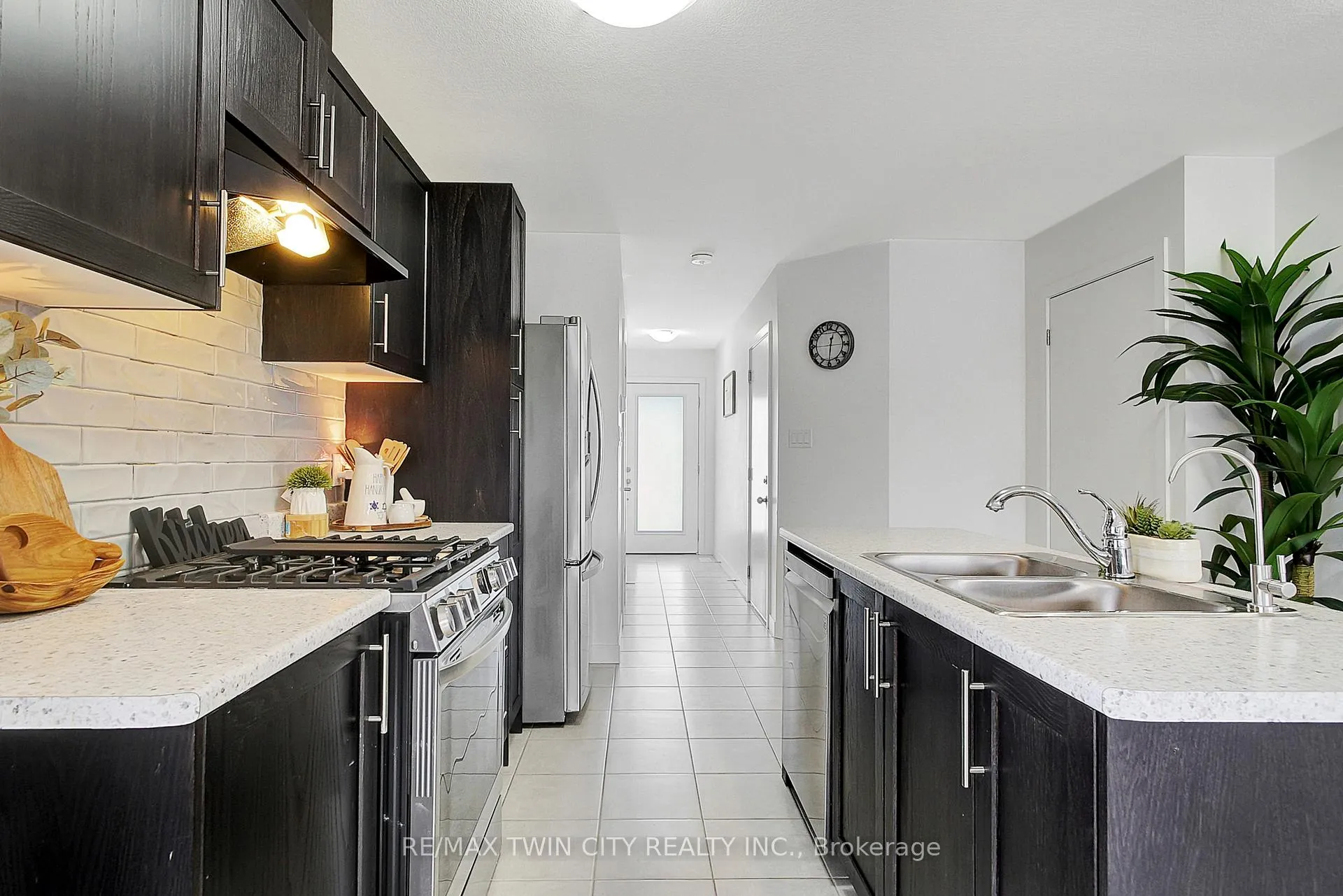 Photo 10 of 111 Pony Drive, Kitchener — HOMEH