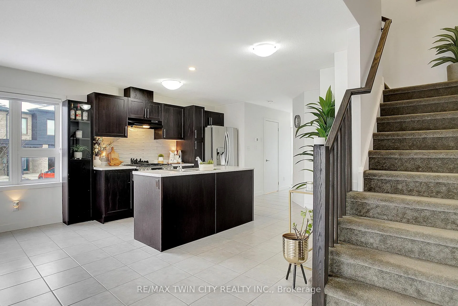 Photo 17 of 111 Pony Drive, Kitchener — HOMEH