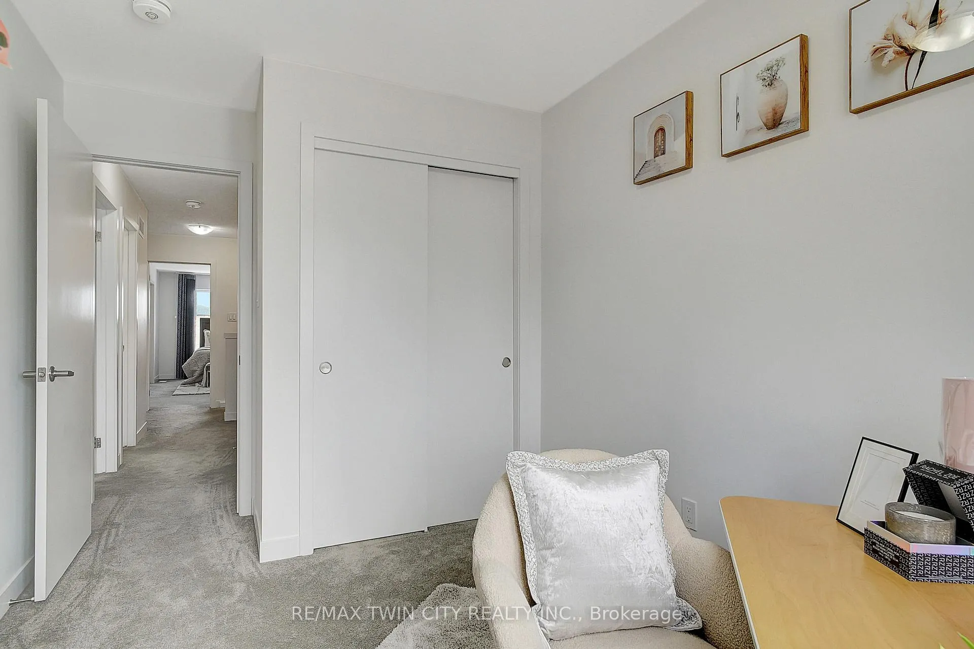 Photo 27 of 111 Pony Drive, Kitchener — HOMEH