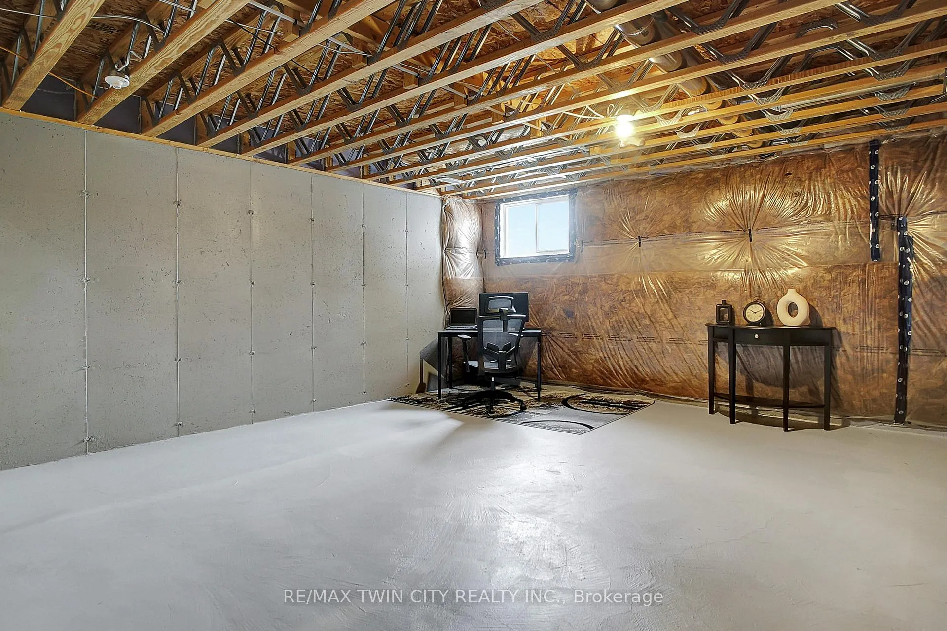 Photo 31 of 111 Pony Drive, Kitchener — HOMEH
