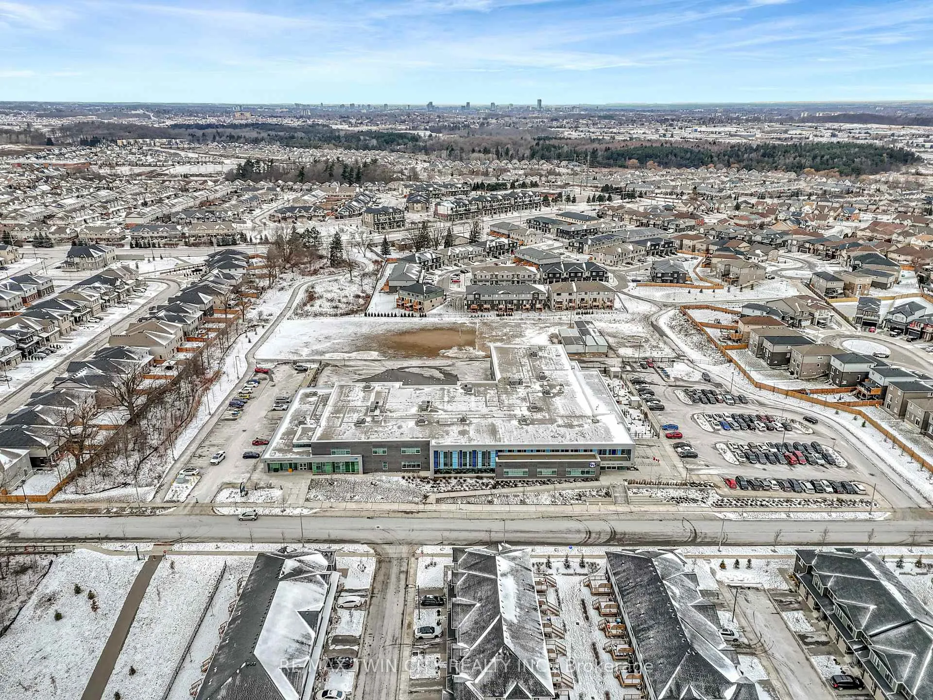 Photo 43 of 111 Pony Drive, Kitchener — HOMEH