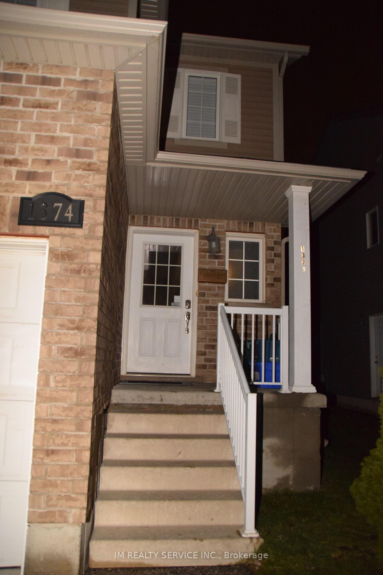 Photo 2 of 1374 Countrystone Drive, Kitchener — HOMEH