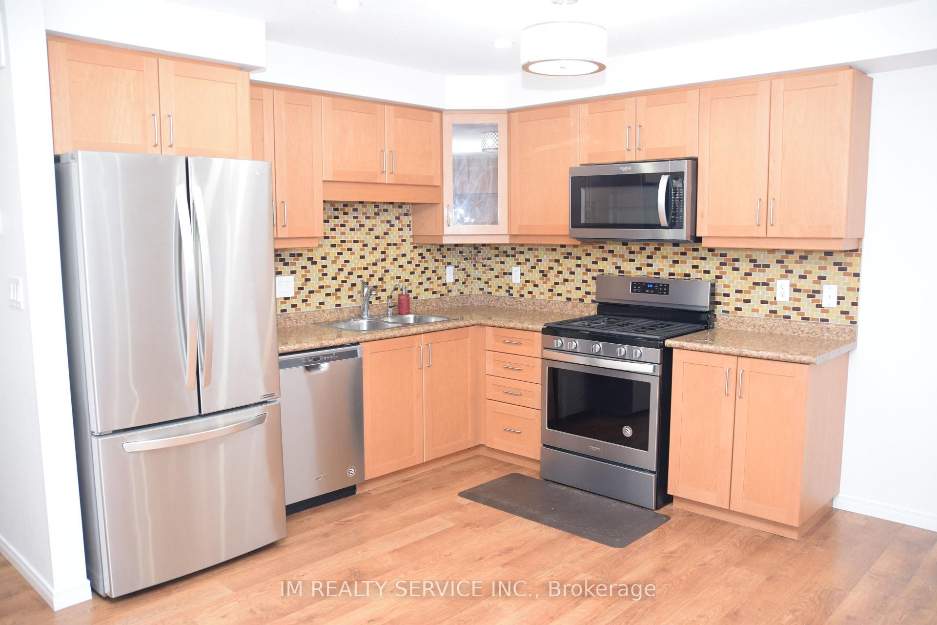 Photo 5 of 1374 Countrystone Drive, Kitchener — HOMEH