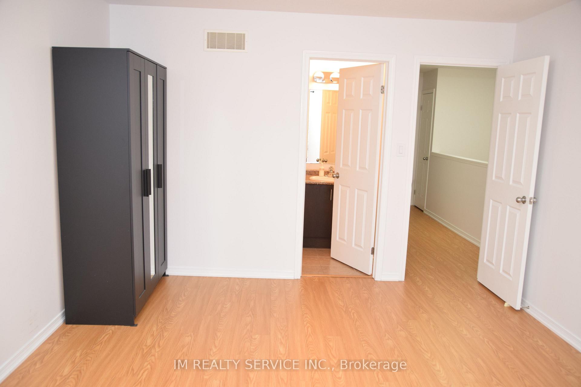 Photo 12 of 1374 Countrystone Drive, Kitchener — HOMEH