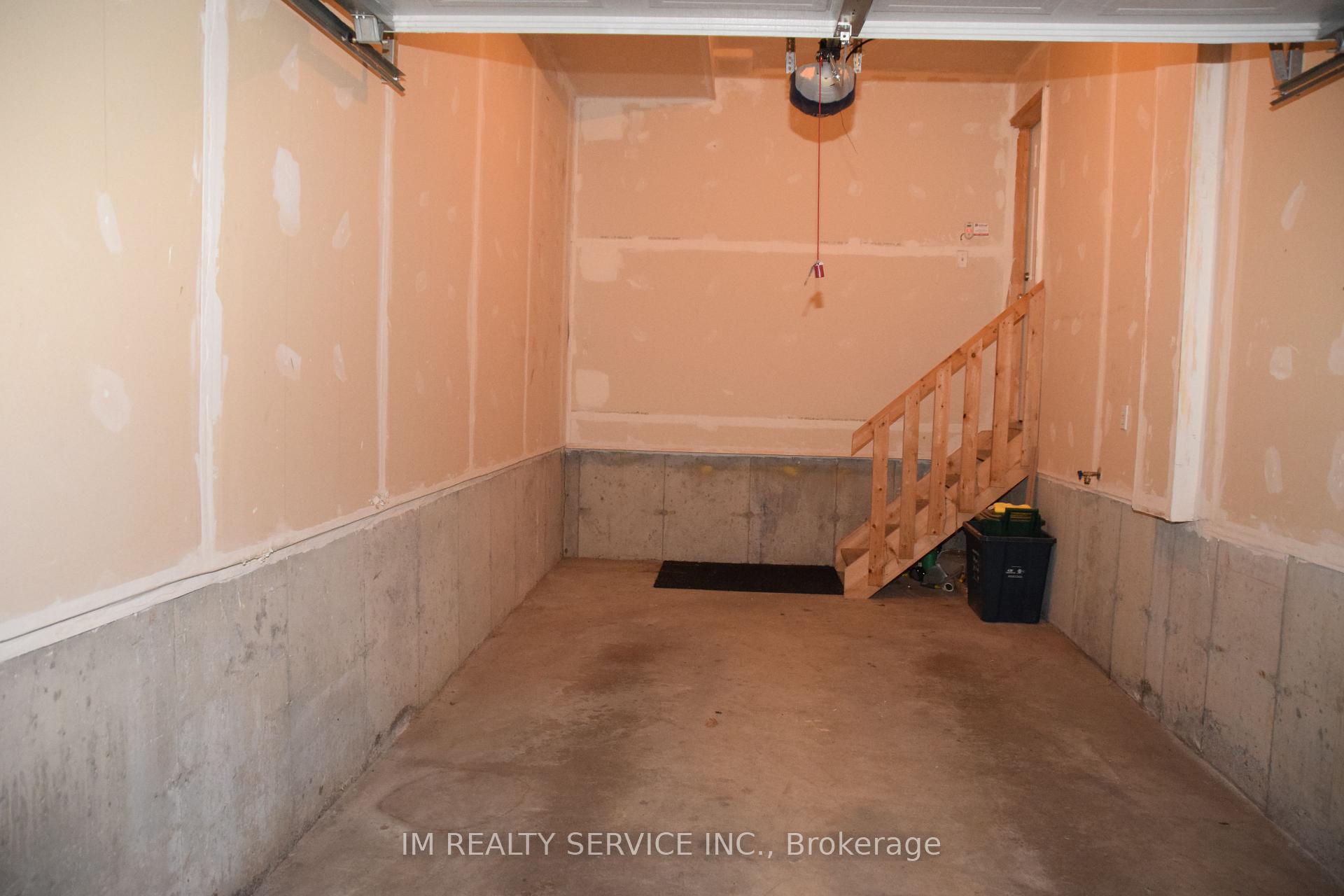 Photo 23 of 1374 Countrystone Drive, Kitchener — HOMEH