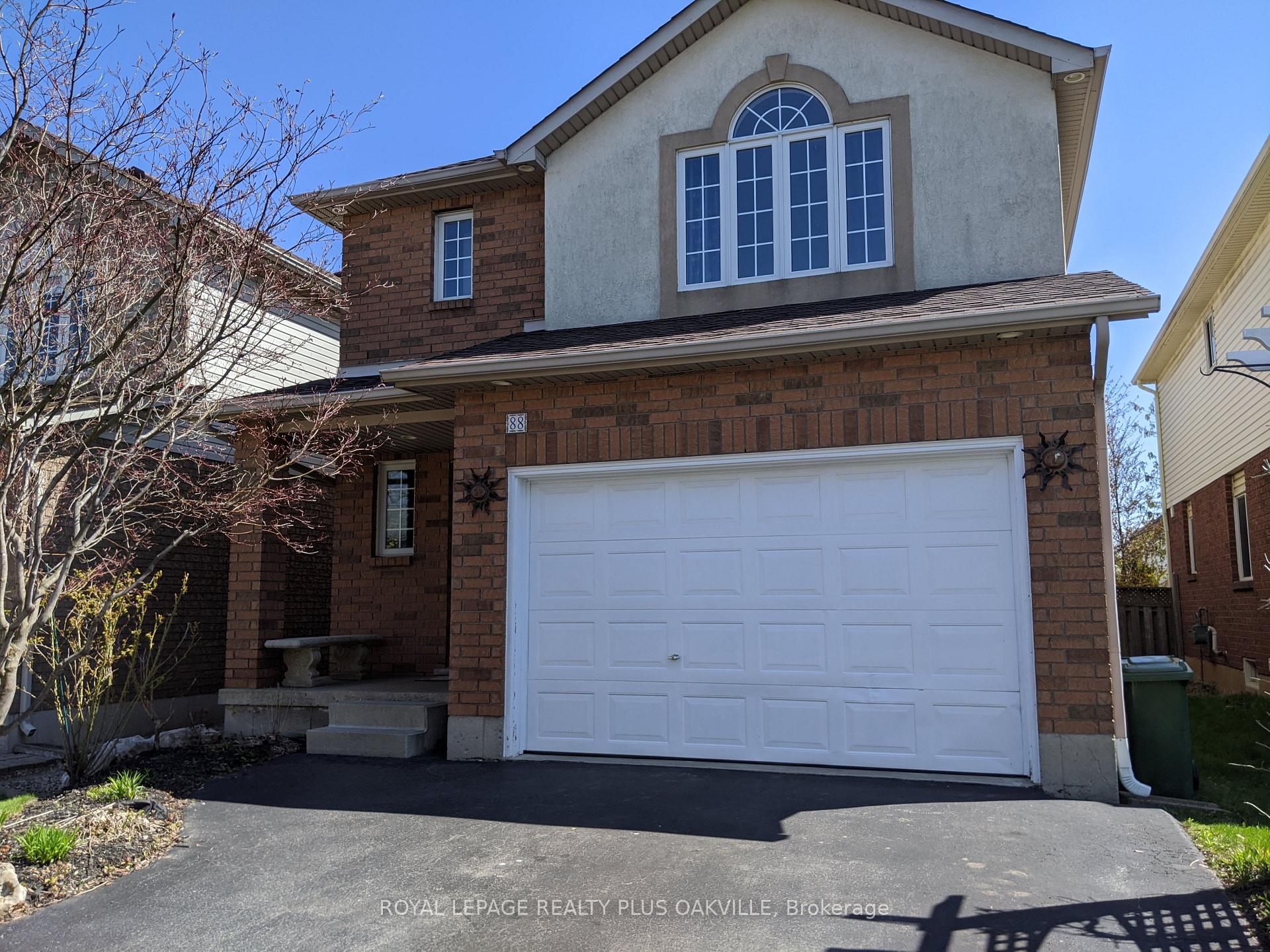 Photo 1 of 88 Kendrick Court, Hamilton, Ancaster — HOMEH