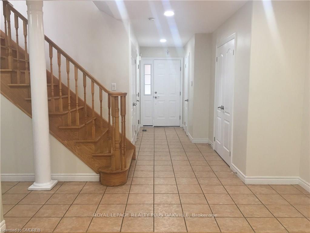 Photo 10 of 88 Kendrick Court, Hamilton, Ancaster — HOMEH