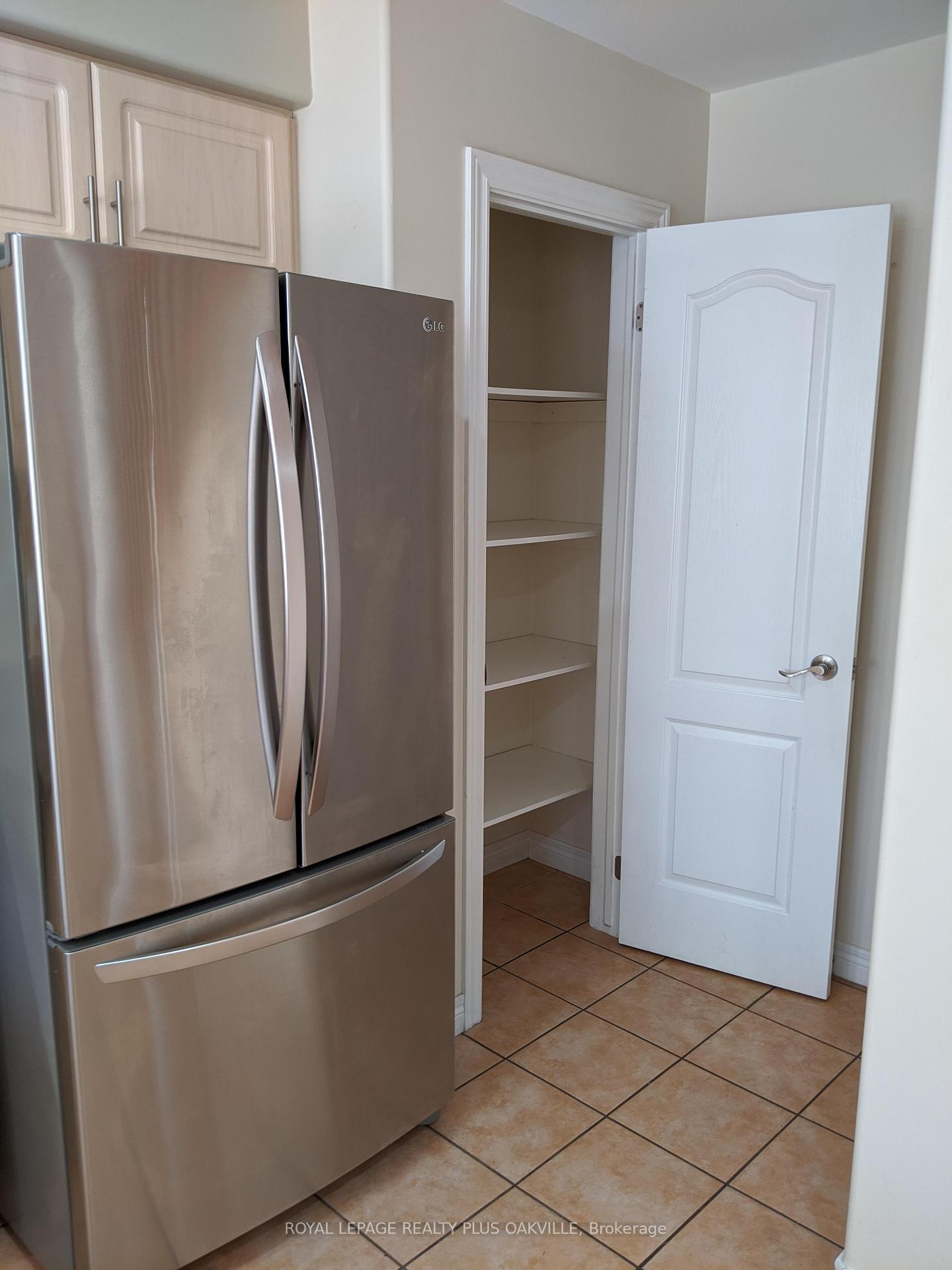 Photo 14 of 88 Kendrick Court, Hamilton, Ancaster — HOMEH