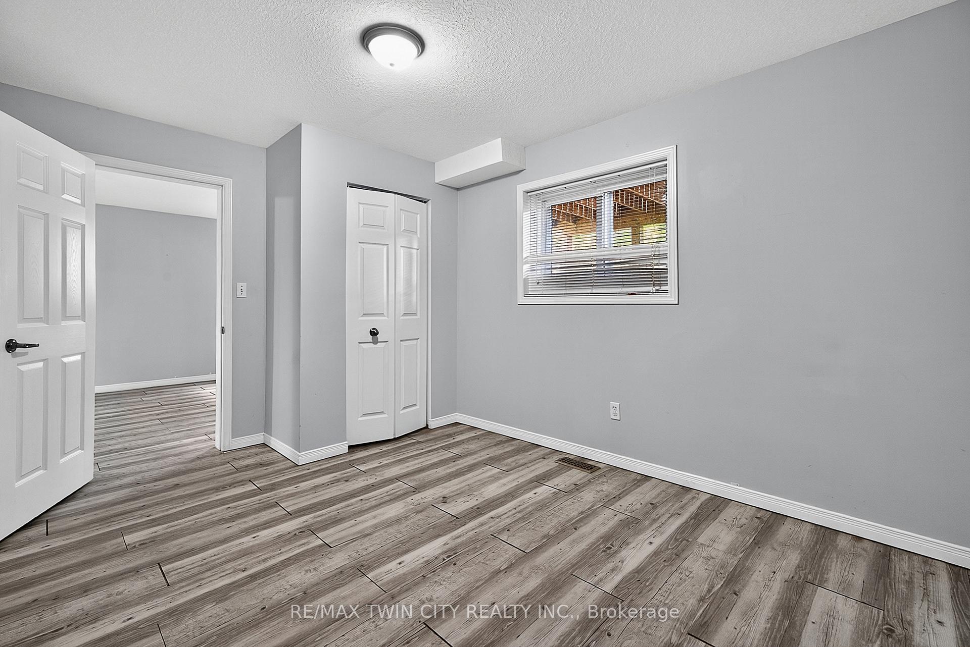 Photo 31 of 3 Wisteria Court, Kitchener, Larentian West — HOMEH