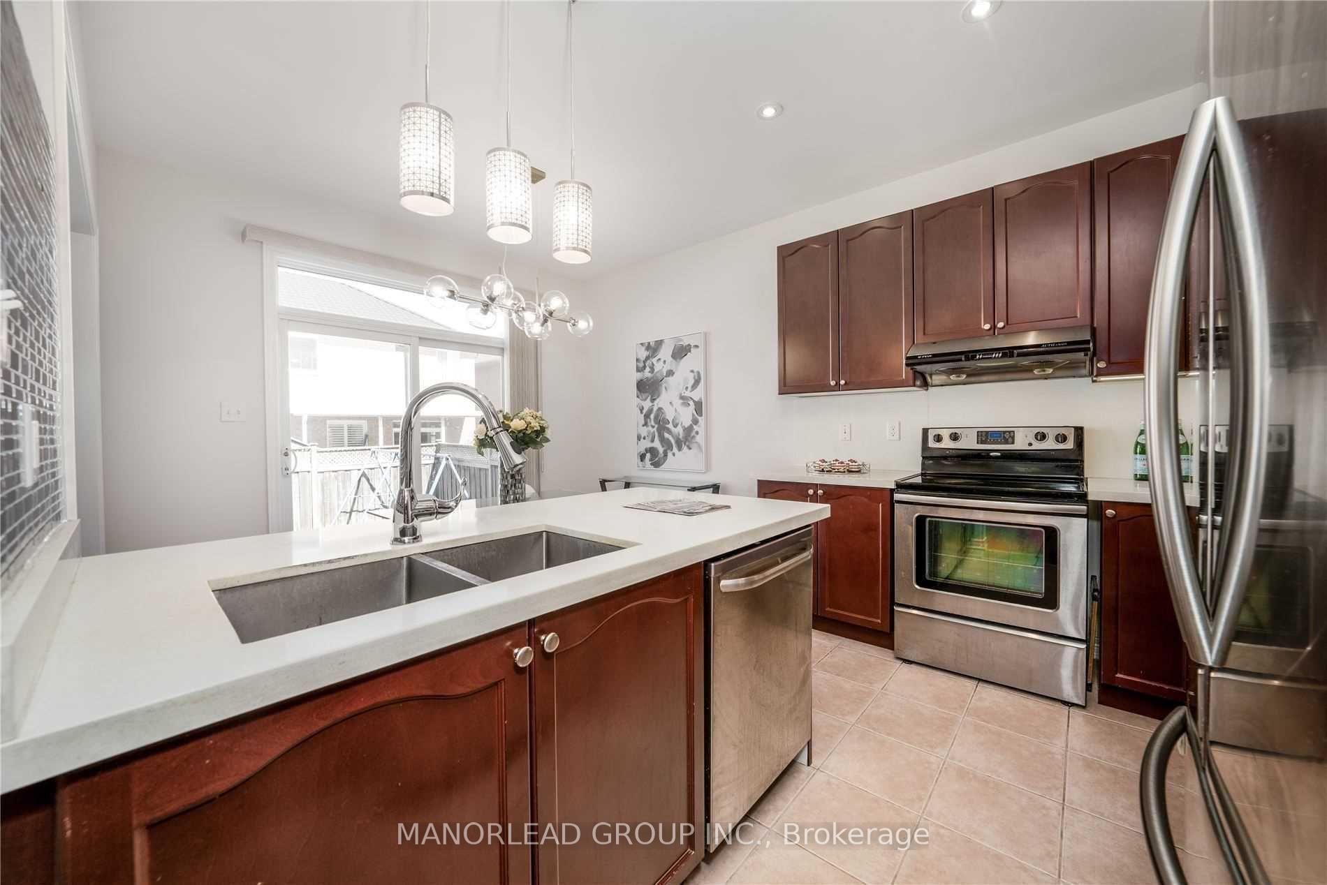 Photo 6 of 19 Everett Street, Markham, Wismer — HOMEH