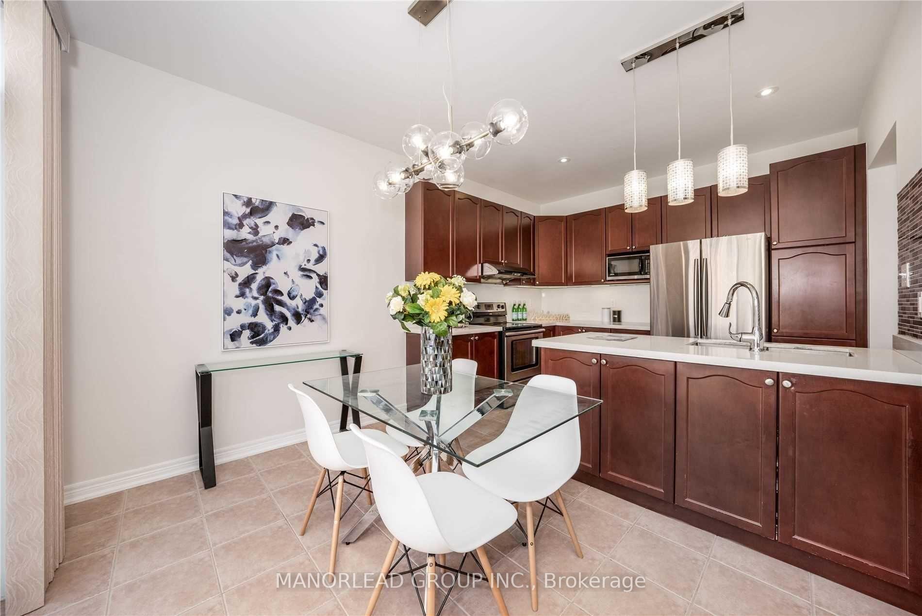 Photo 10 of 19 Everett Street, Markham, Wismer — HOMEH