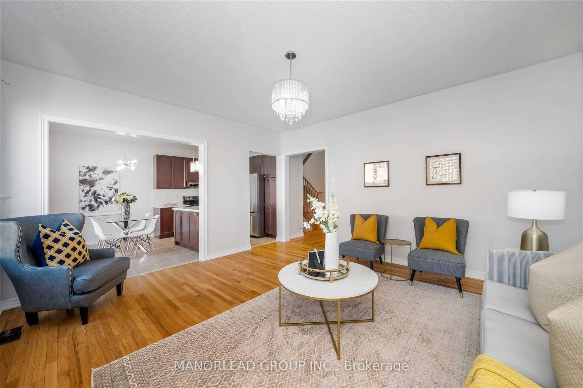 Photo 12 of 19 Everett Street, Markham, Wismer — HOMEH