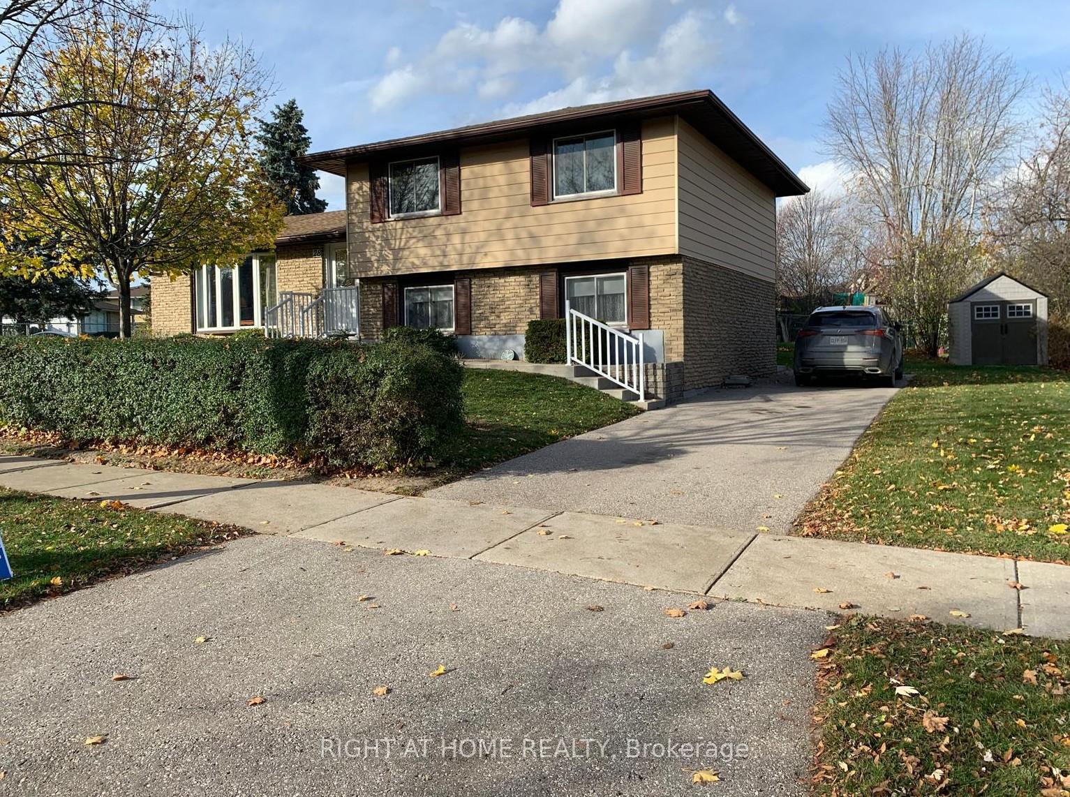 Photo 1 of 28 Blackwell Drive, Kitchener — HOMEH