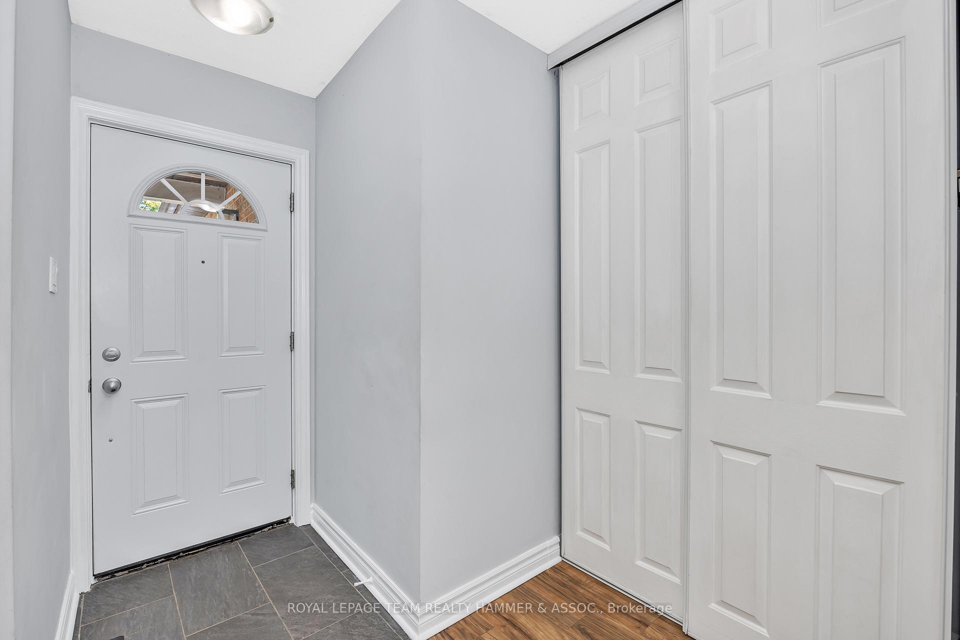 Photo 4 of 217 Equestrian Drive, Ottawa, Kanata - Bridlewood — HOMEH