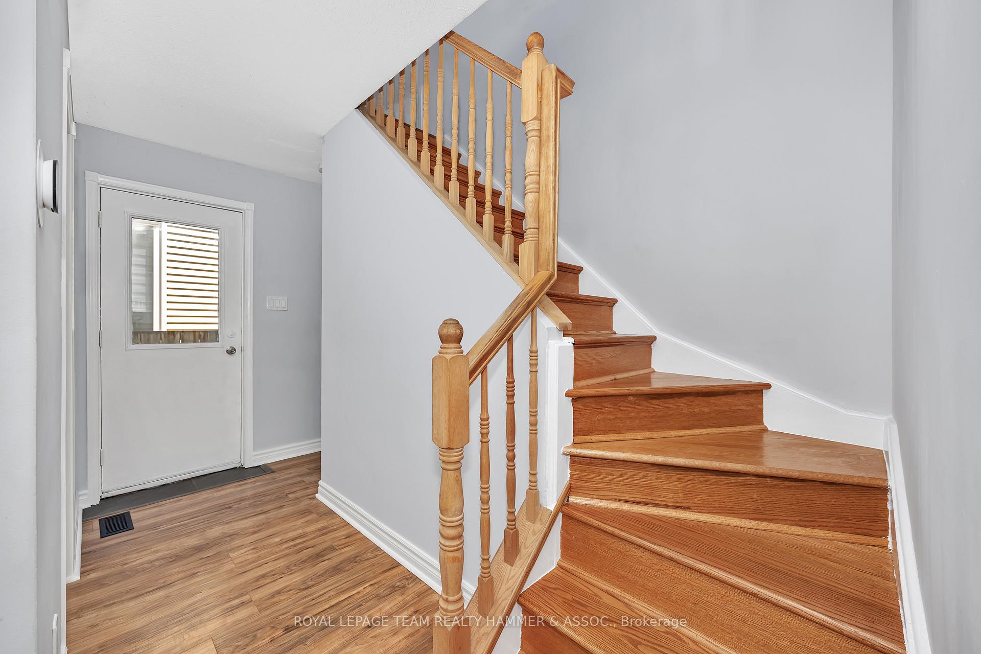 Photo 16 of 217 Equestrian Drive, Ottawa, Kanata - Bridlewood — HOMEH