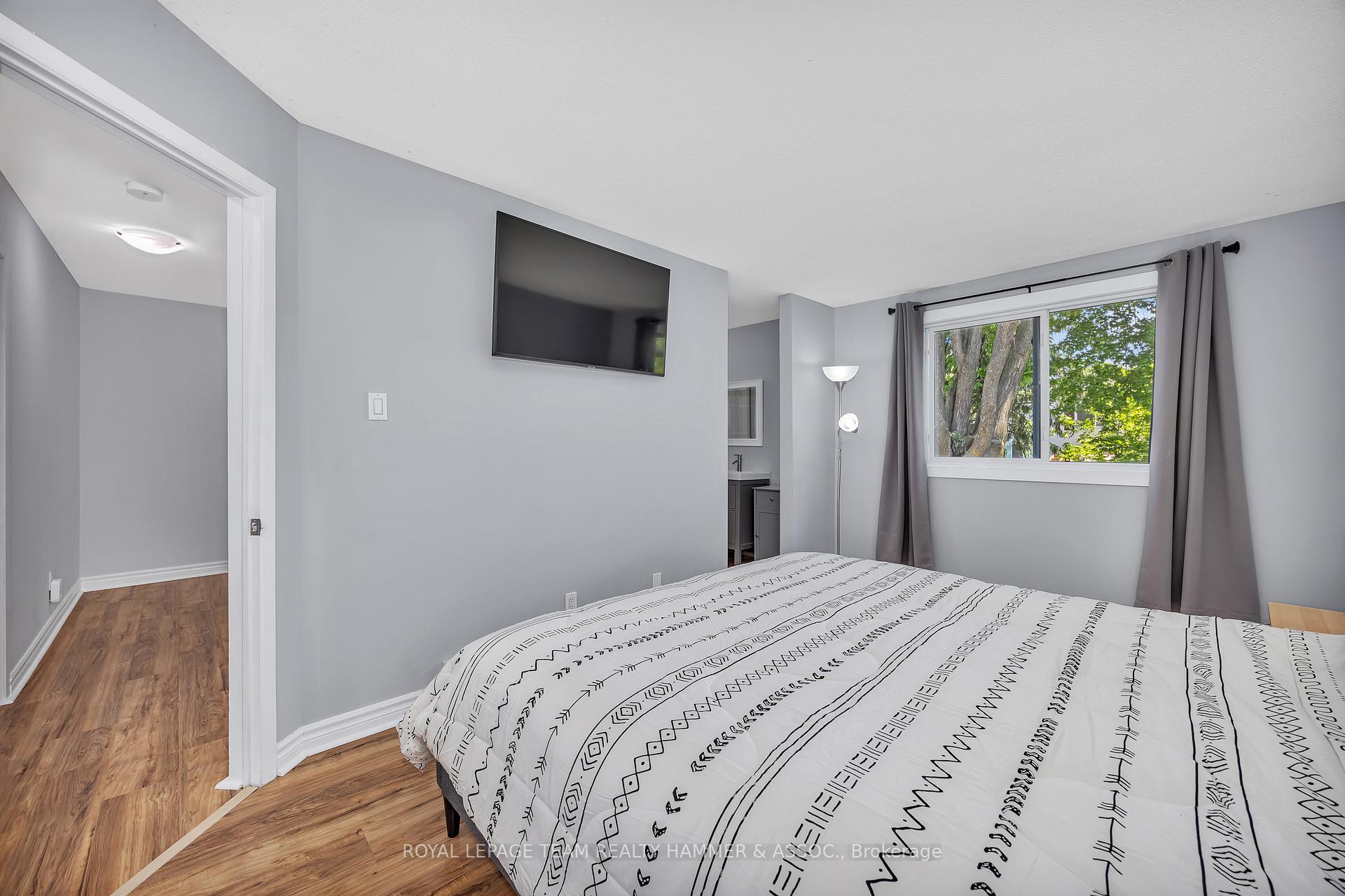 Photo 18 of 217 Equestrian Drive, Ottawa, Kanata - Bridlewood — HOMEH