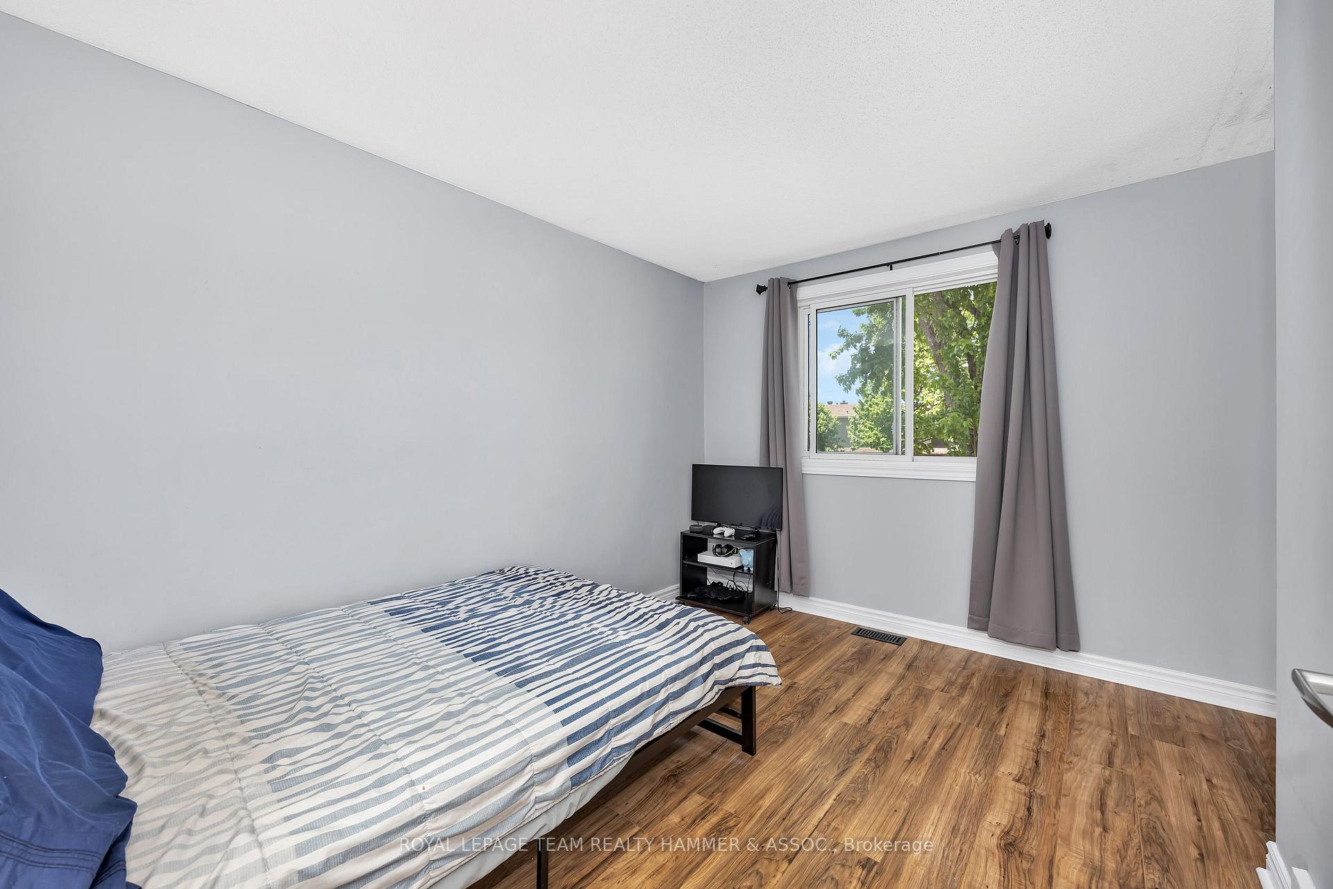 Photo 23 of 217 Equestrian Drive, Ottawa, Kanata - Bridlewood — HOMEH