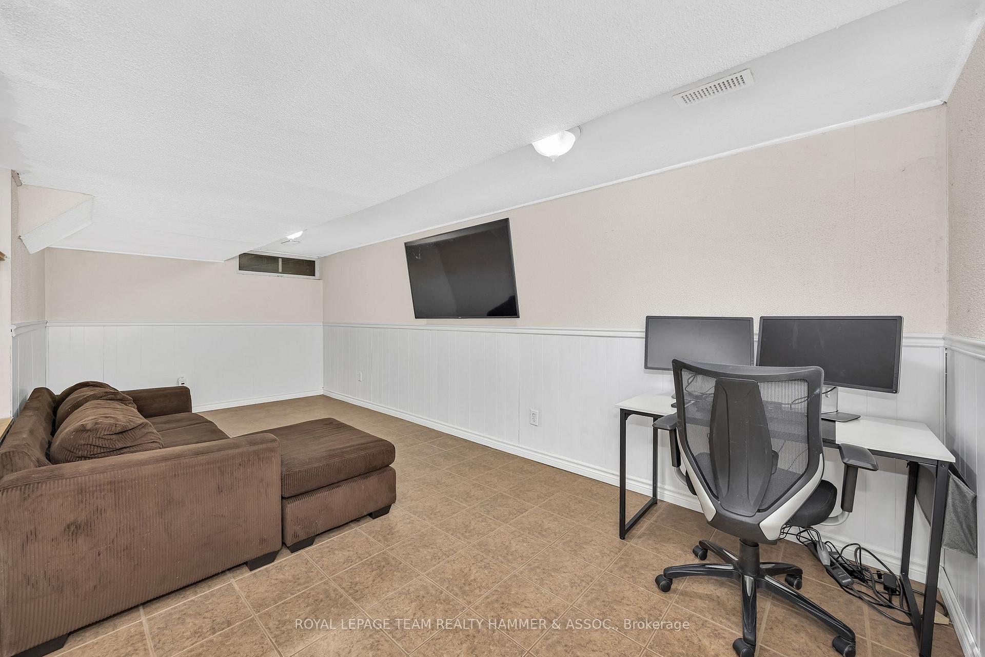 Photo 24 of 217 Equestrian Drive, Ottawa, Kanata - Bridlewood — HOMEH