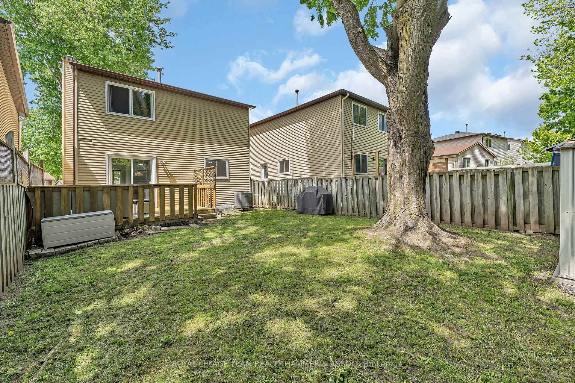 Photo 32 of 217 Equestrian Drive, Ottawa, Kanata - Bridlewood — HOMEH