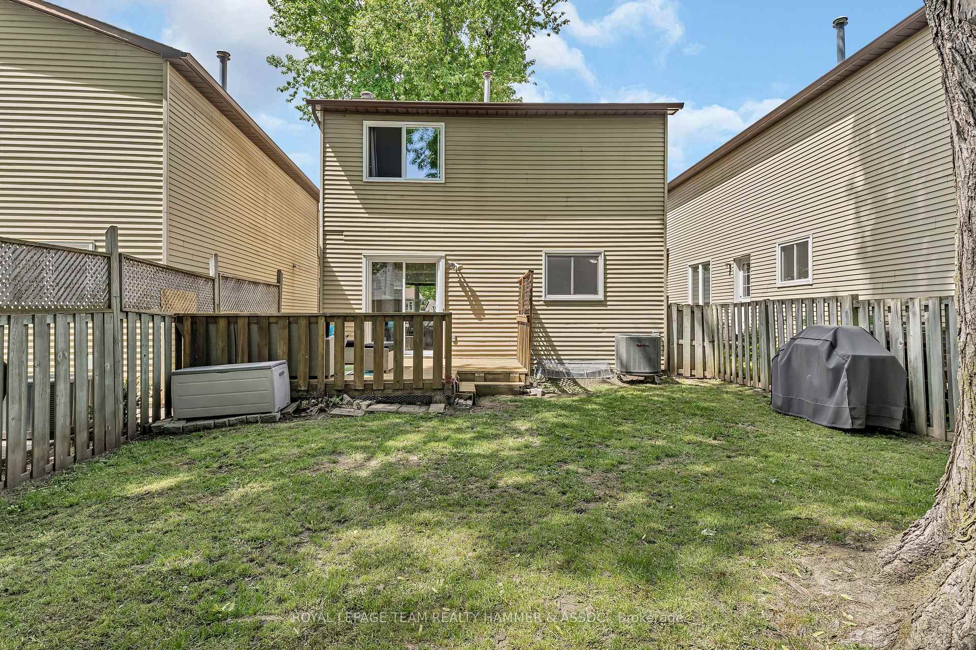 Photo 33 of 217 Equestrian Drive, Ottawa, Kanata - Bridlewood — HOMEH