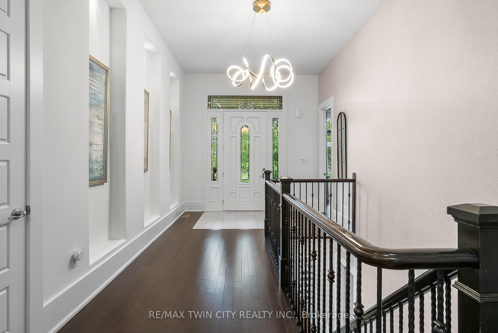 Photo 3 of 303 Terrace Wood Crescent, Kitchener, Pioneer Tower West — HOMEH
