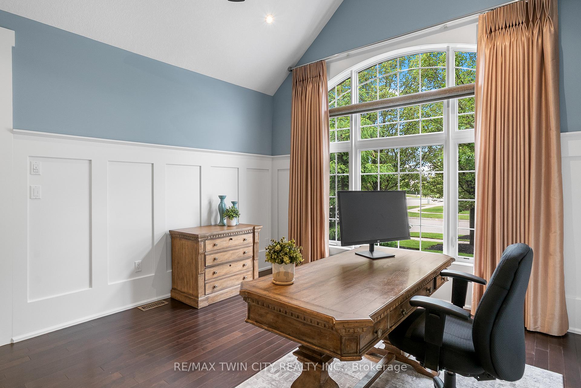 Photo 15 of 303 Terrace Wood Crescent, Kitchener, Pioneer Tower West — HOMEH