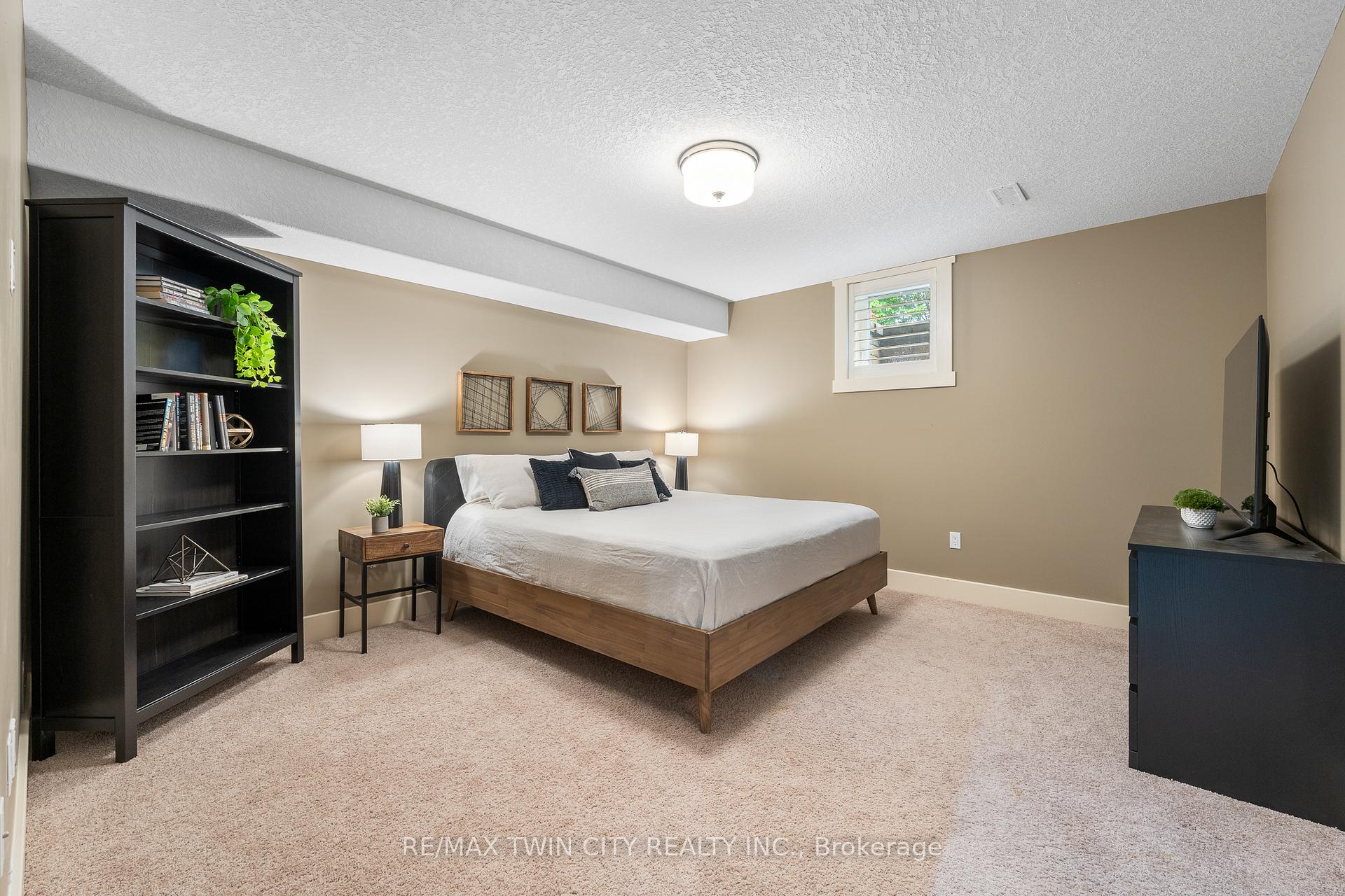 Photo 22 of 303 Terrace Wood Crescent, Kitchener, Pioneer Tower West — HOMEH