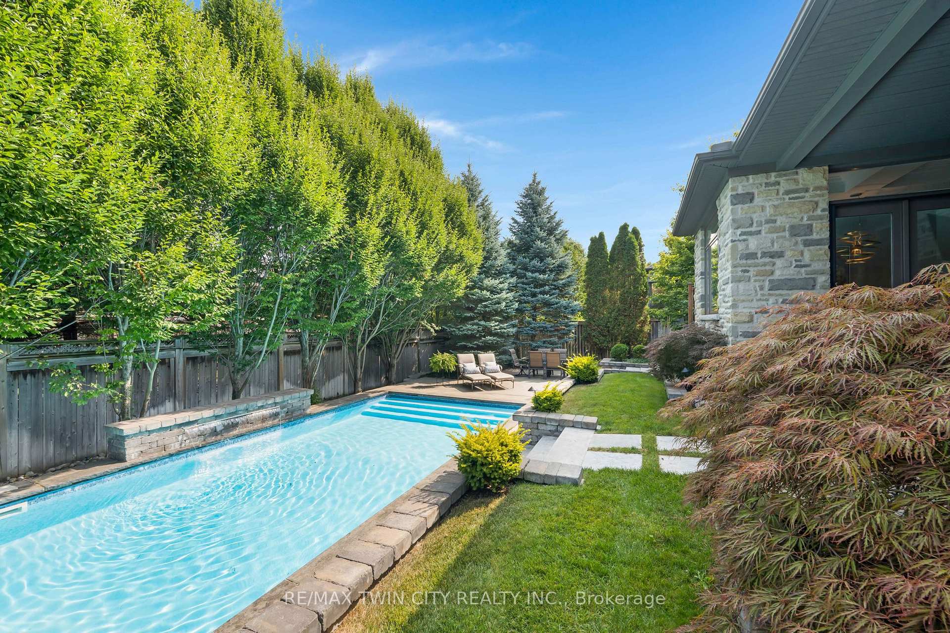Photo 34 of 303 Terrace Wood Crescent, Kitchener, Pioneer Tower West — HOMEH