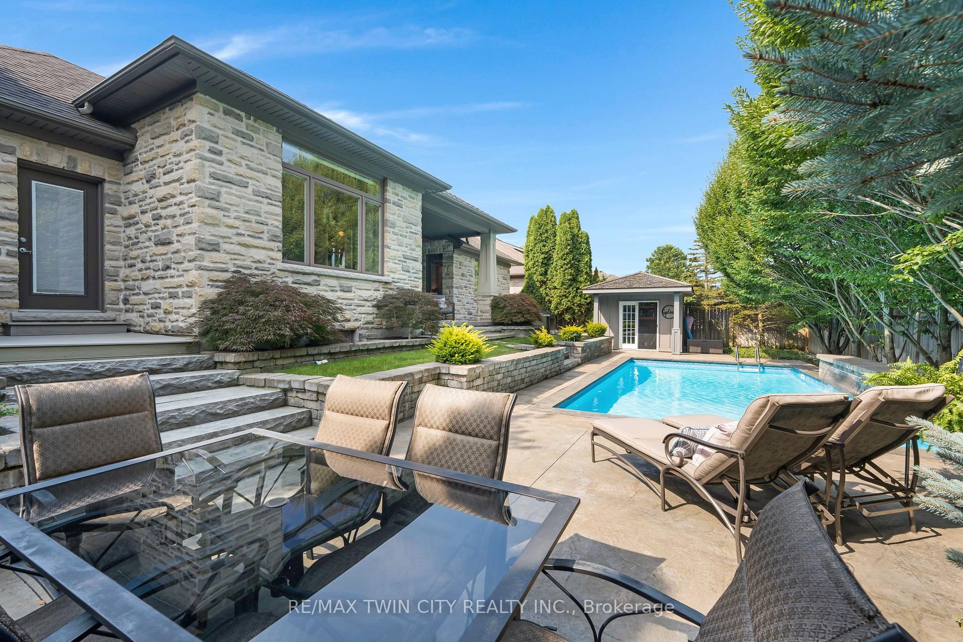 Photo 36 of 303 Terrace Wood Crescent, Kitchener, Pioneer Tower West — HOMEH