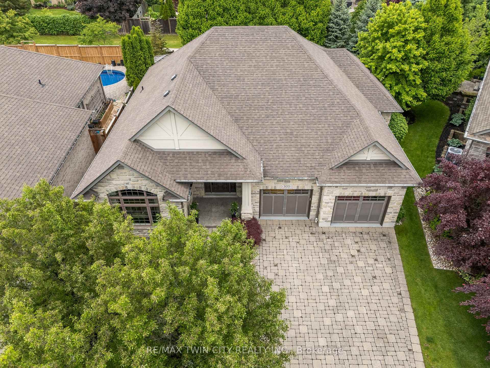 Photo 37 of 303 Terrace Wood Crescent, Kitchener, Pioneer Tower West — HOMEH