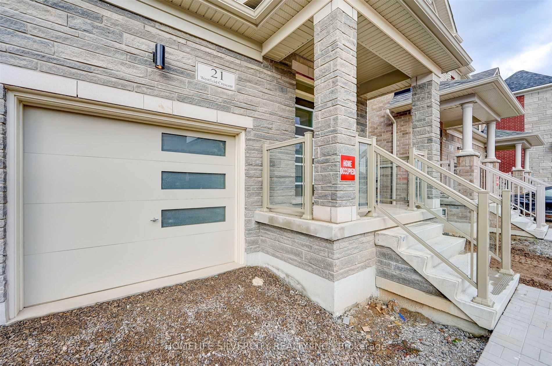 Photo 2 of 21 Westfield Crescent, Hamilton, Waterdown — HOMEH