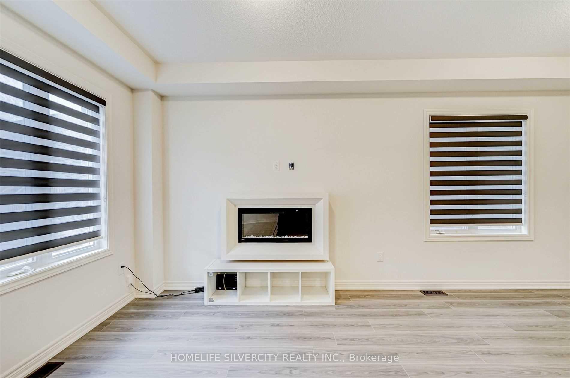 Photo 9 of 21 Westfield Crescent, Hamilton, Waterdown — HOMEH