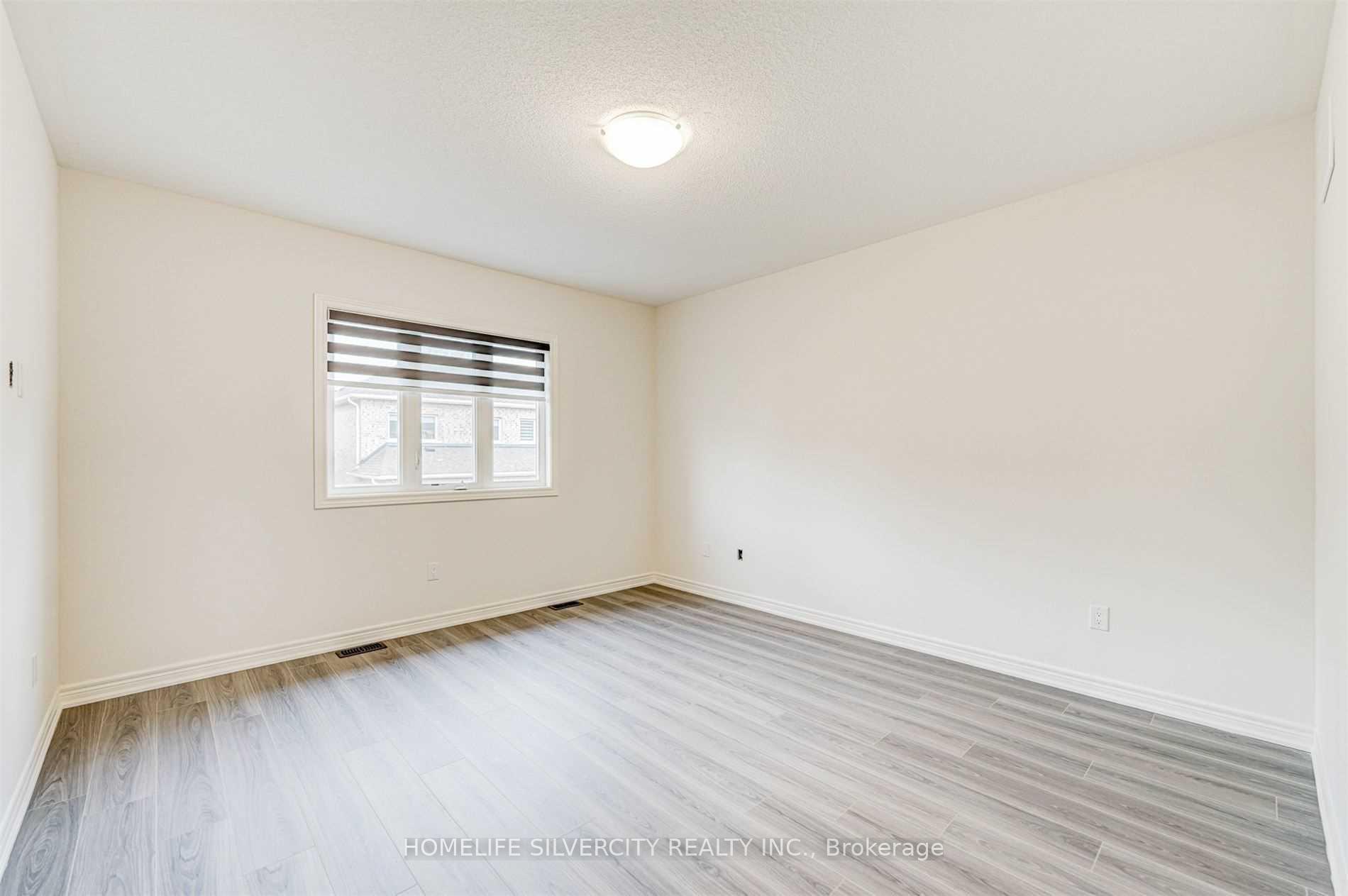 Photo 26 of 21 Westfield Crescent, Hamilton, Waterdown — HOMEH