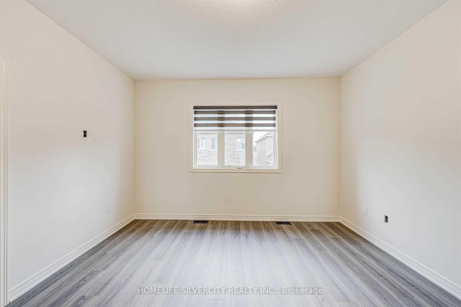 Photo 31 of 21 Westfield Crescent, Hamilton, Waterdown — HOMEH