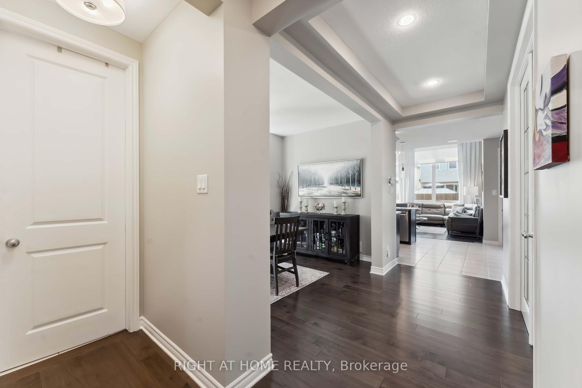 Photo 5 of 202 Balikun Heights, Ottawa, Kanata - Emerald Meadows/Trailwest — HOMEH