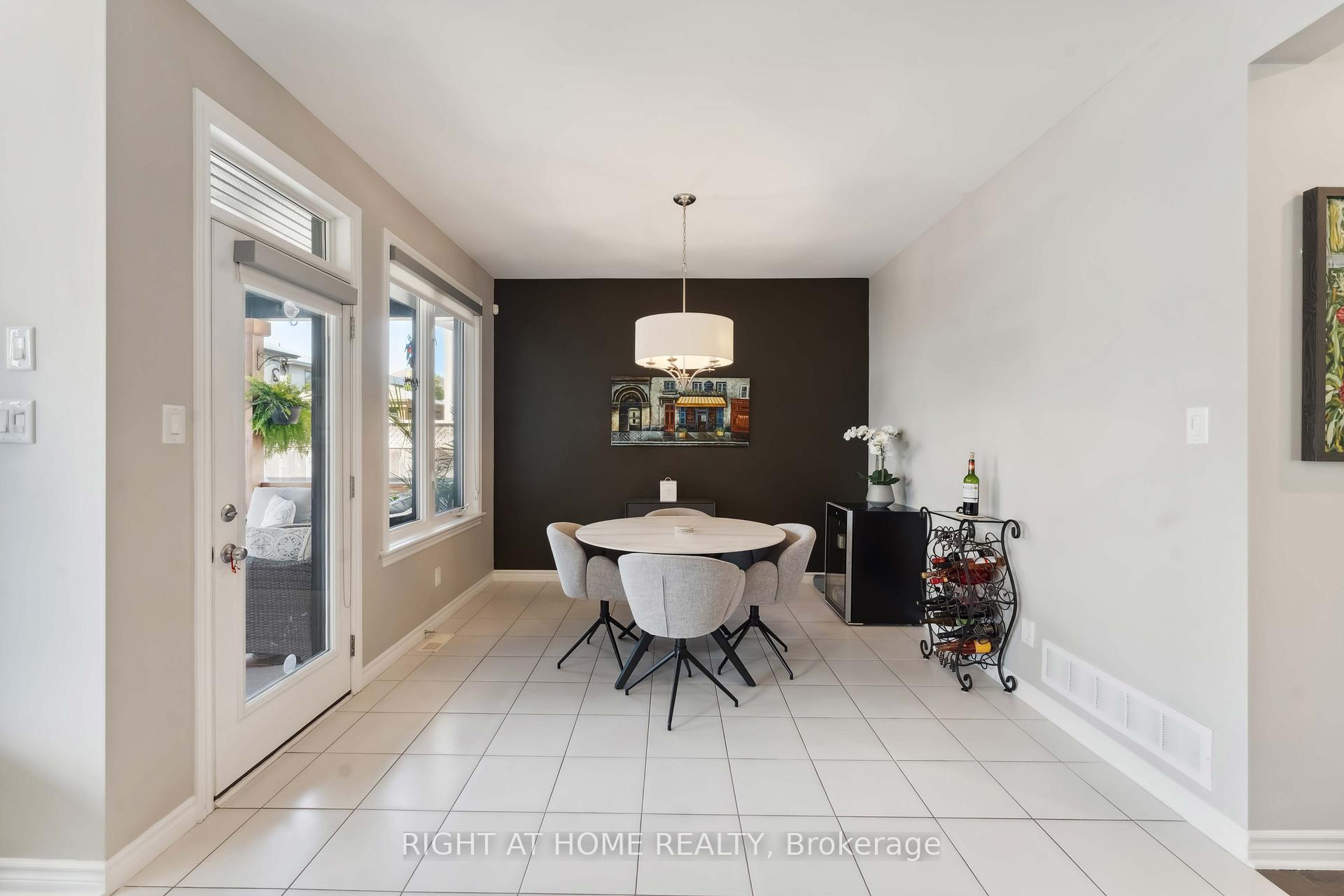 Photo 9 of 202 Balikun Heights, Ottawa, Kanata - Emerald Meadows/Trailwest — HOMEH
