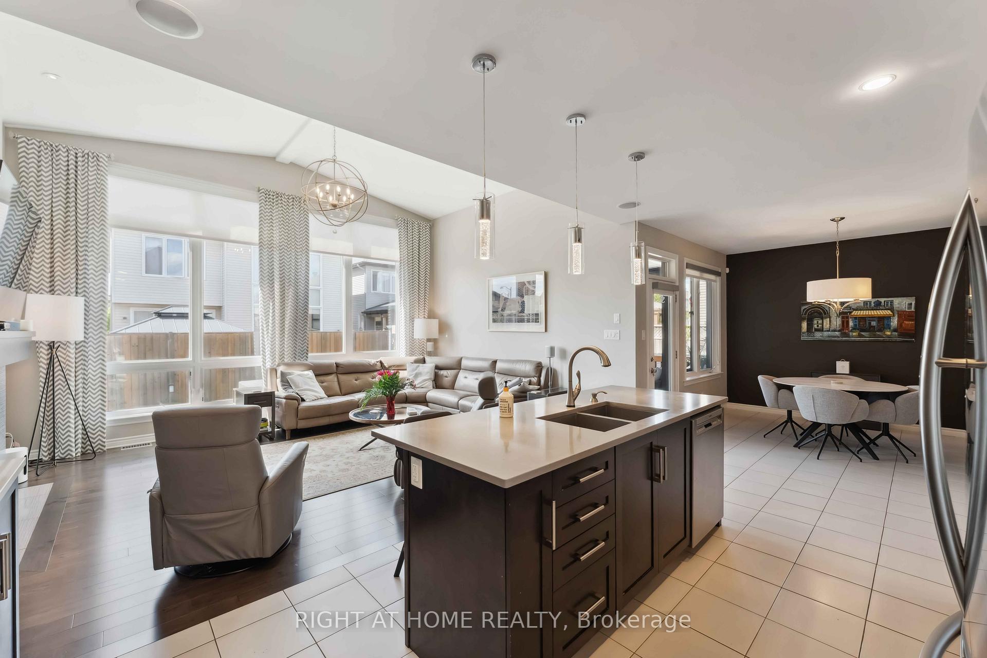 Photo 12 of 202 Balikun Heights, Ottawa, Kanata - Emerald Meadows/Trailwest — HOMEH