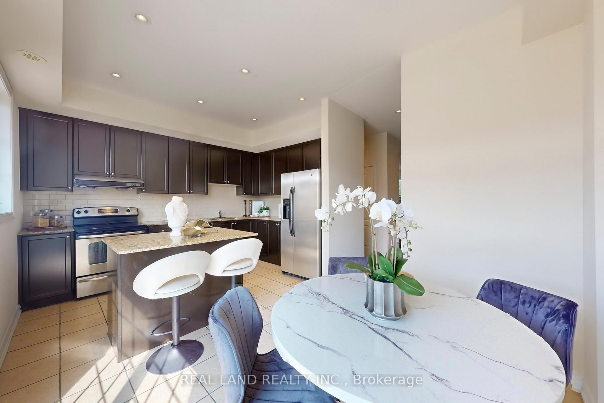 Photo 15 of 95 Anthony Roman Avenue, Markham, Cathedraltown — HOMEH