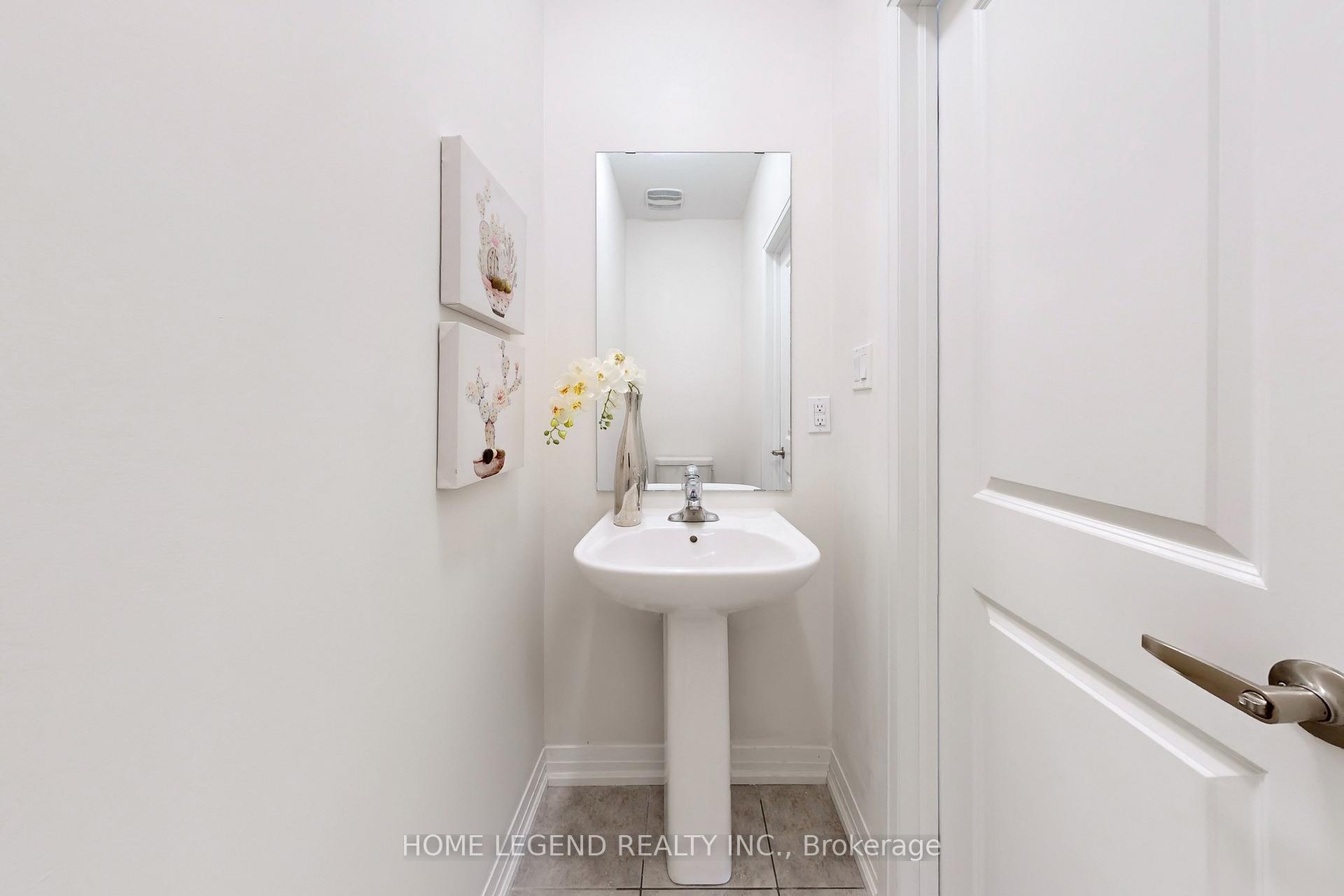 Photo 9 of 11 Sissons Way, Markham, Cedar Grove — HOMEH