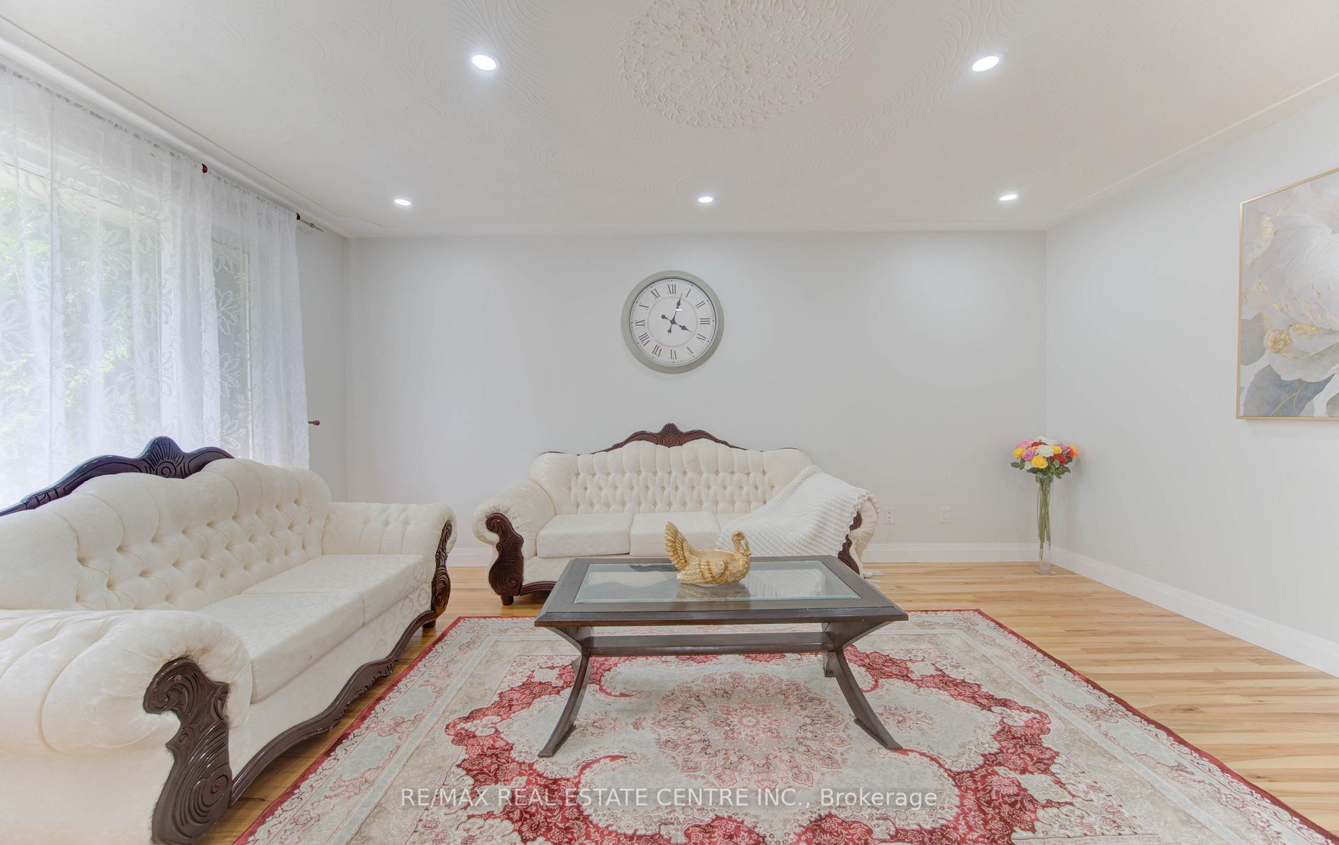 Photo 7 of 148 Driftwood Drive, Kitchener — HOMEH