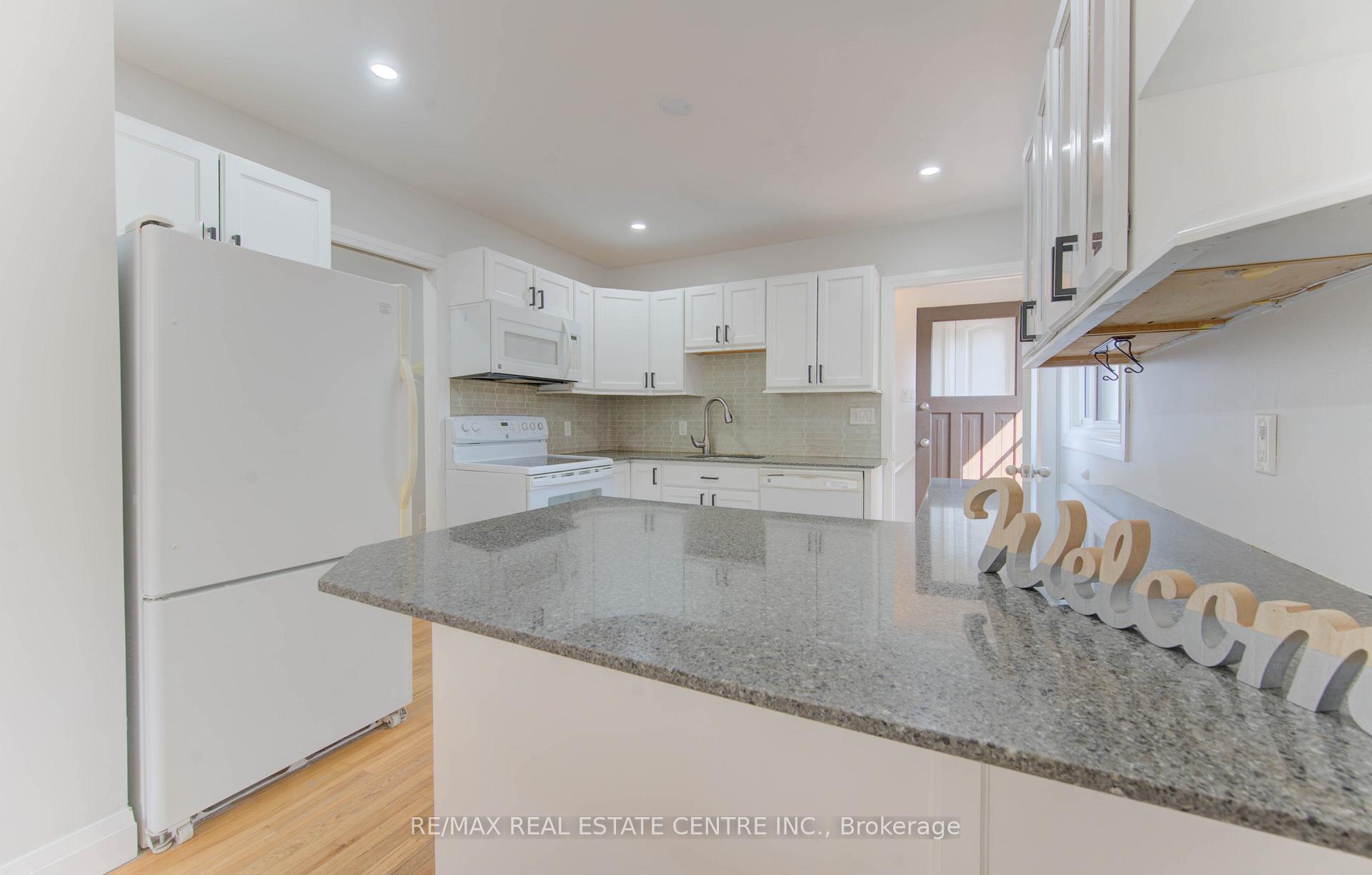 Photo 15 of 148 Driftwood Drive, Kitchener — HOMEH
