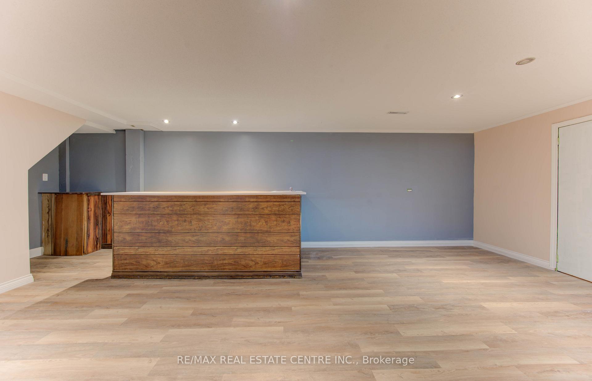 Photo 30 of 148 Driftwood Drive, Kitchener — HOMEH