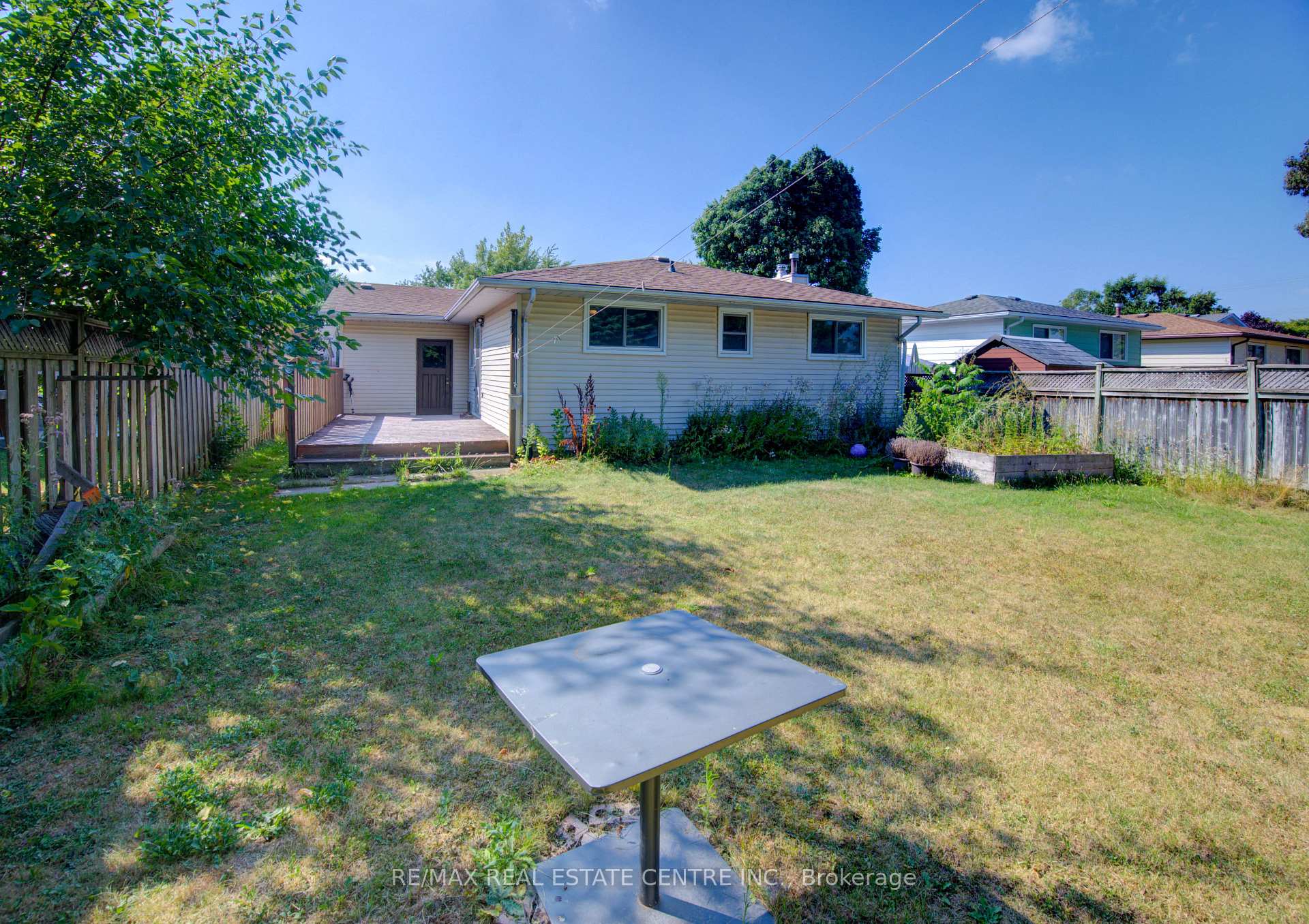 Photo 37 of 148 Driftwood Drive, Kitchener — HOMEH