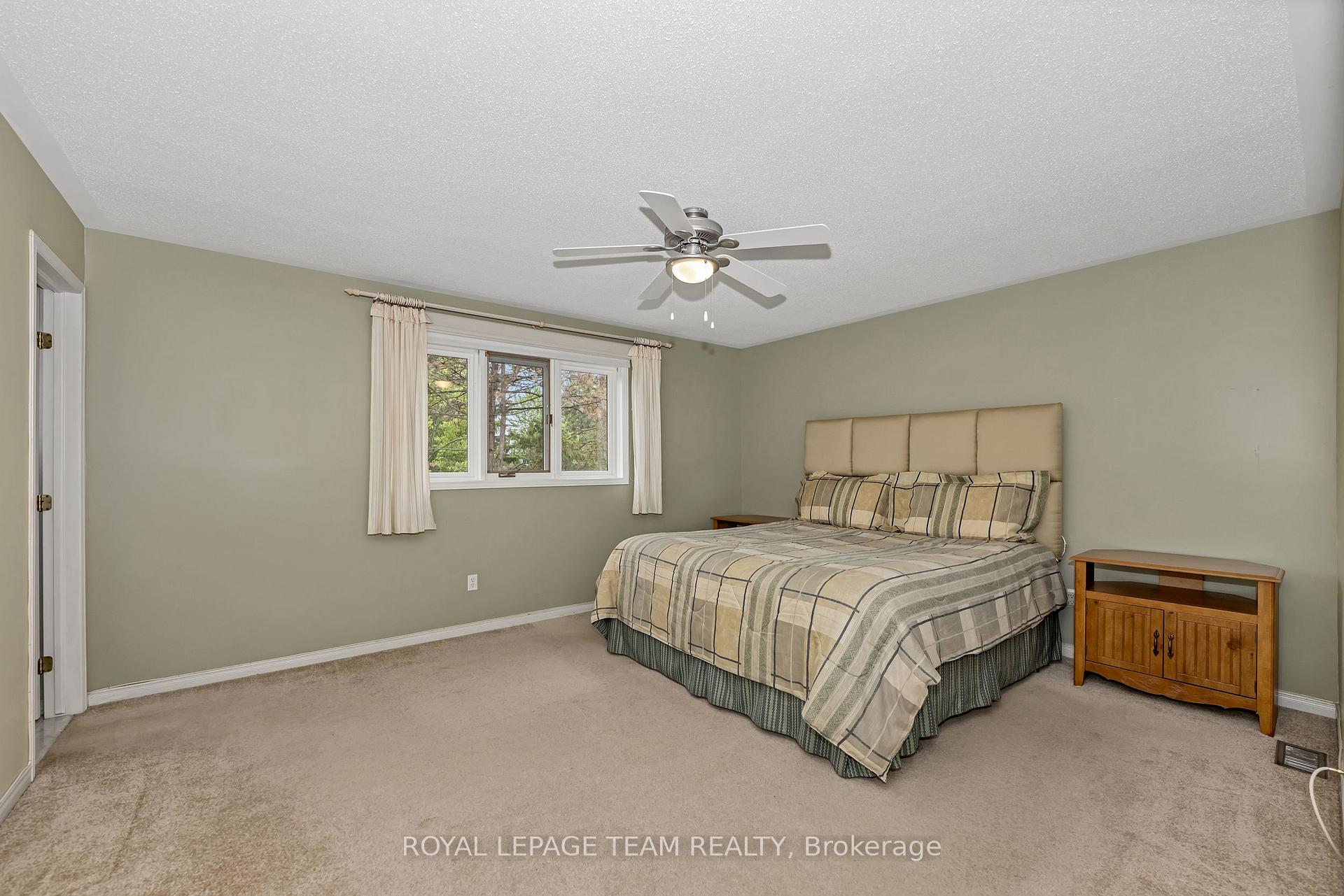 Photo 18 of 15 Sherring Crescent, Ottawa, Kanata - Kanata Lakes/Heritage Hills — HOMEH