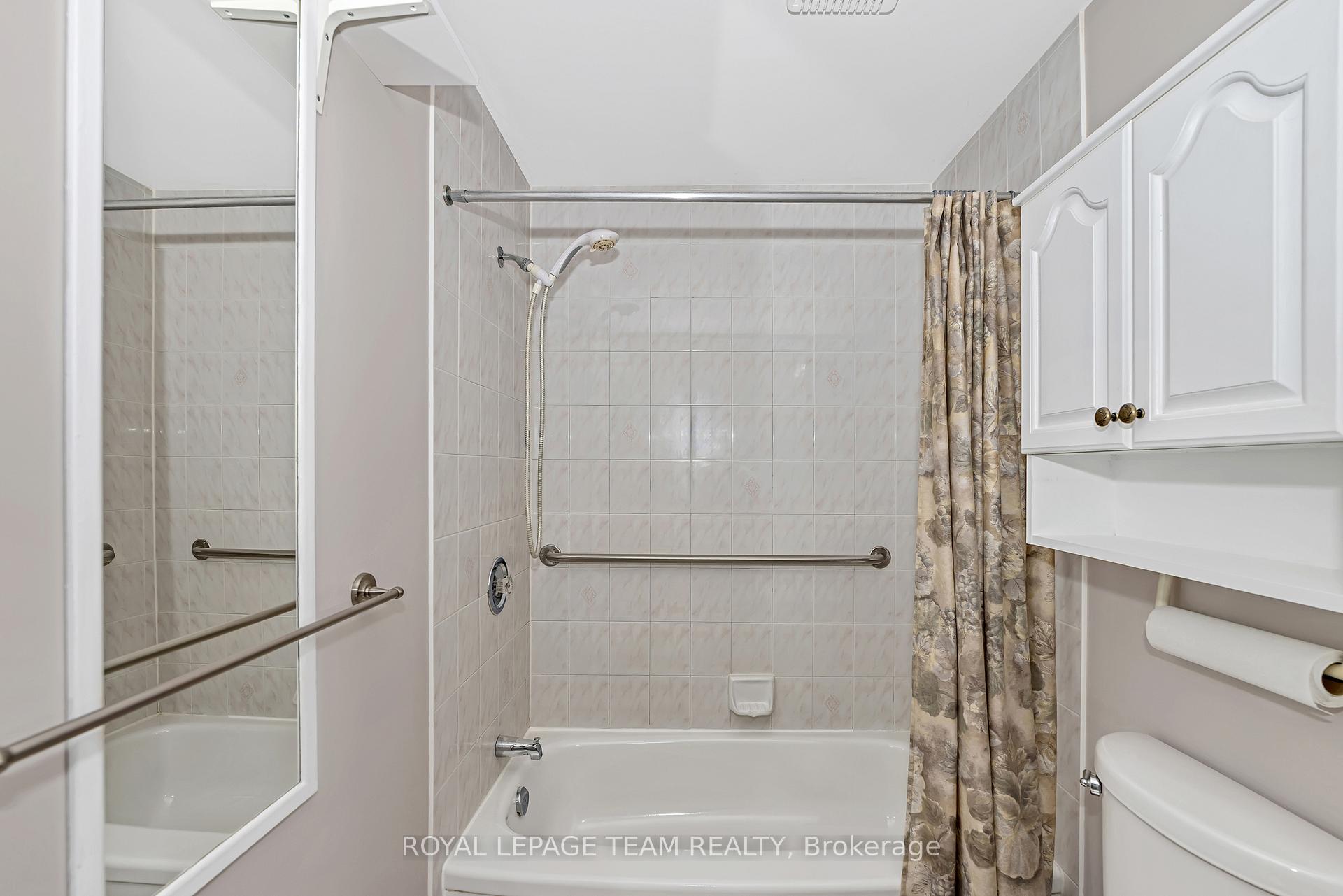 Photo 21 of 15 Sherring Crescent, Ottawa, Kanata - Kanata Lakes/Heritage Hills — HOMEH